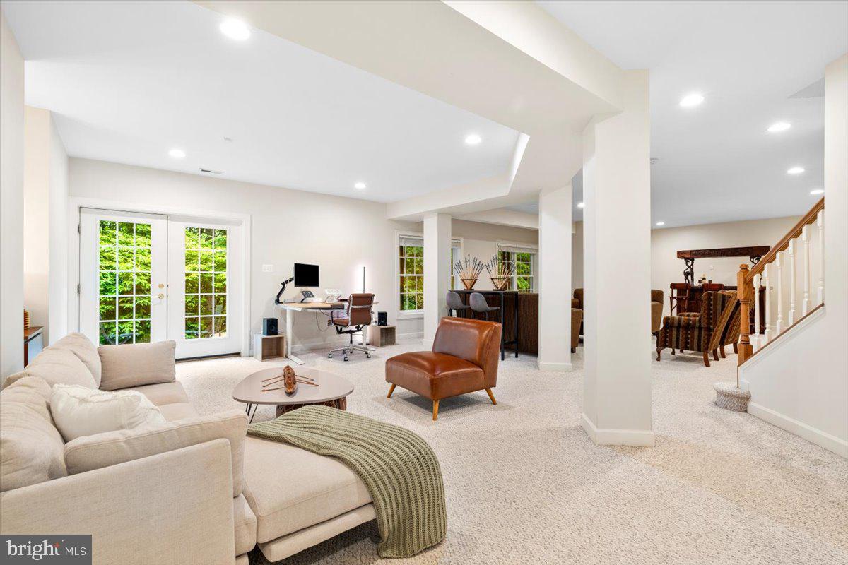 VILLAGES OF URBANA - Residential