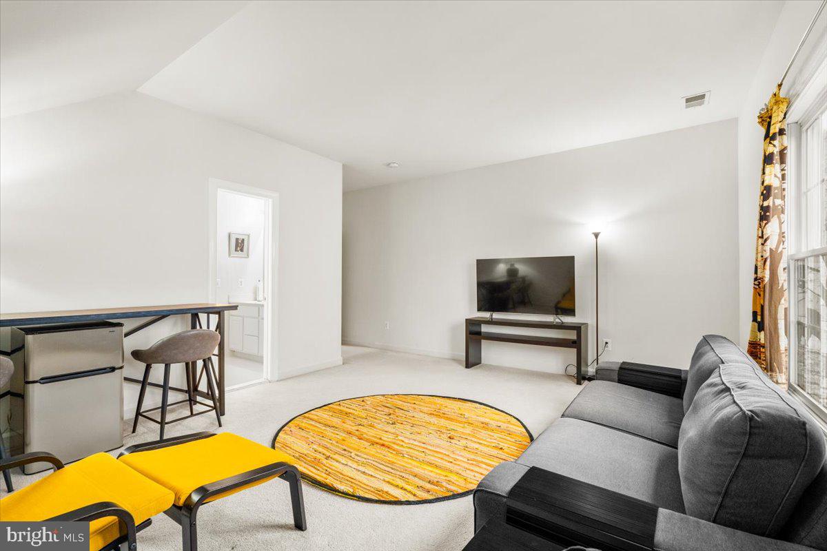 VILLAGES OF URBANA - Residential