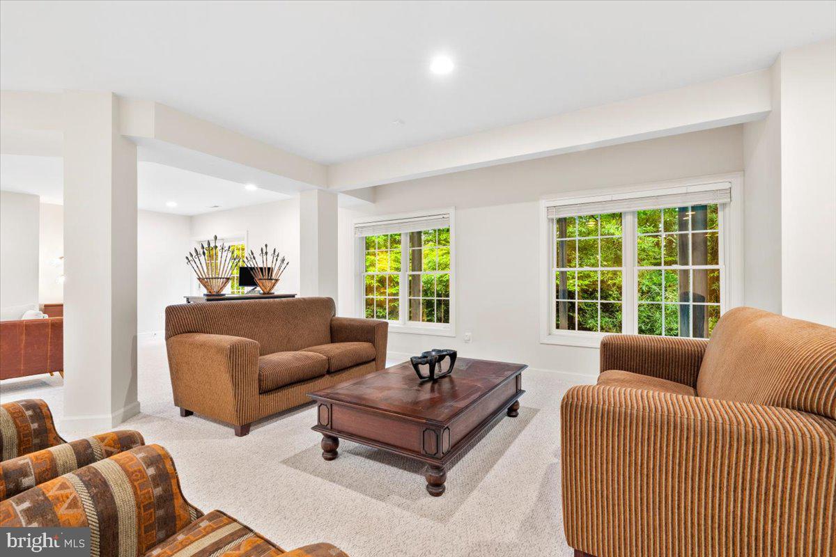 VILLAGES OF URBANA - Residential