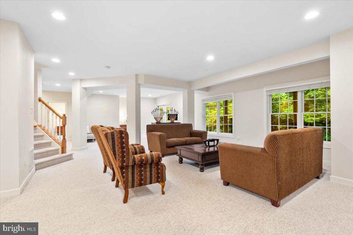 VILLAGES OF URBANA - Residential