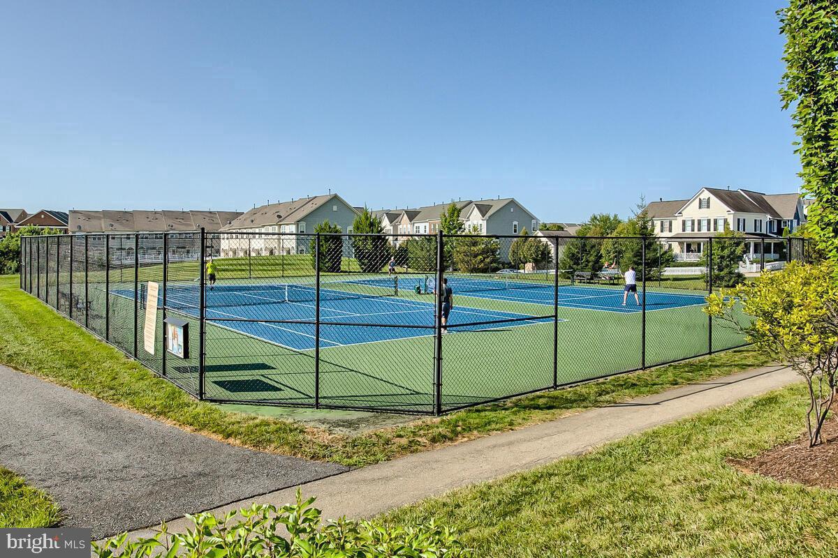 VILLAGES OF URBANA - Residential