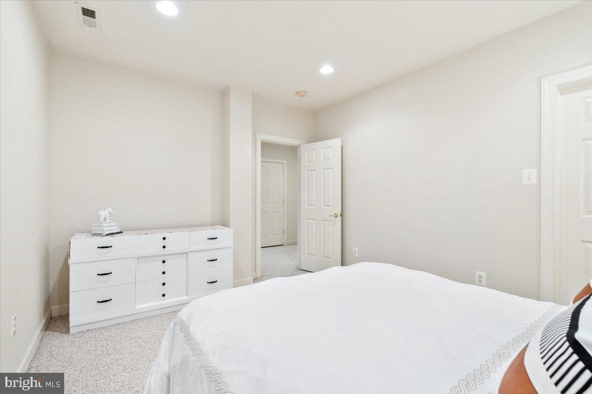 VILLAGES OF URBANA - Residential