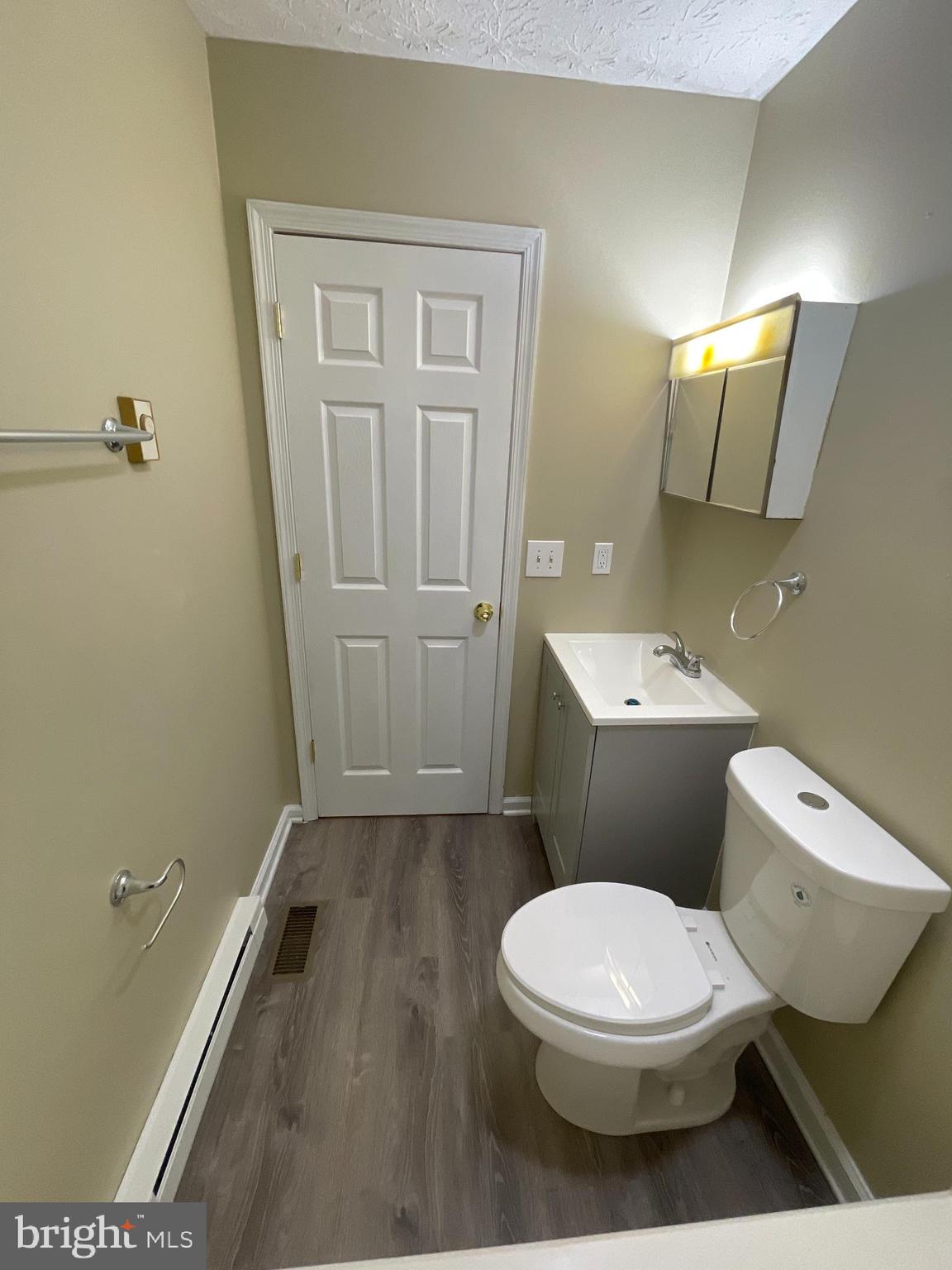 THE PINES - Residential Lease