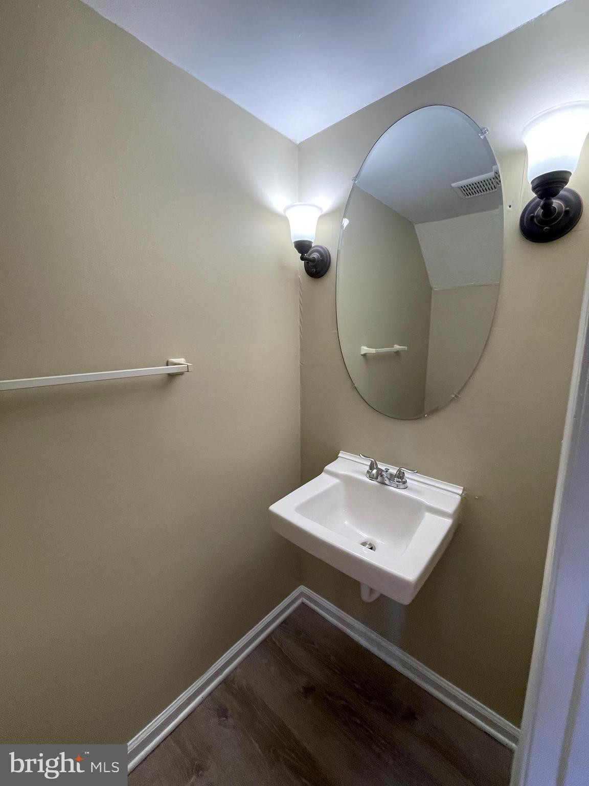 THE PINES - Residential Lease