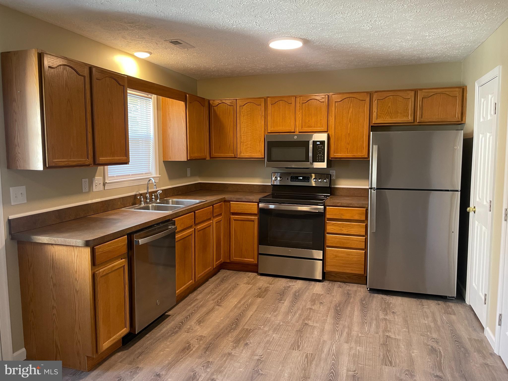 THE PINES - Residential Lease