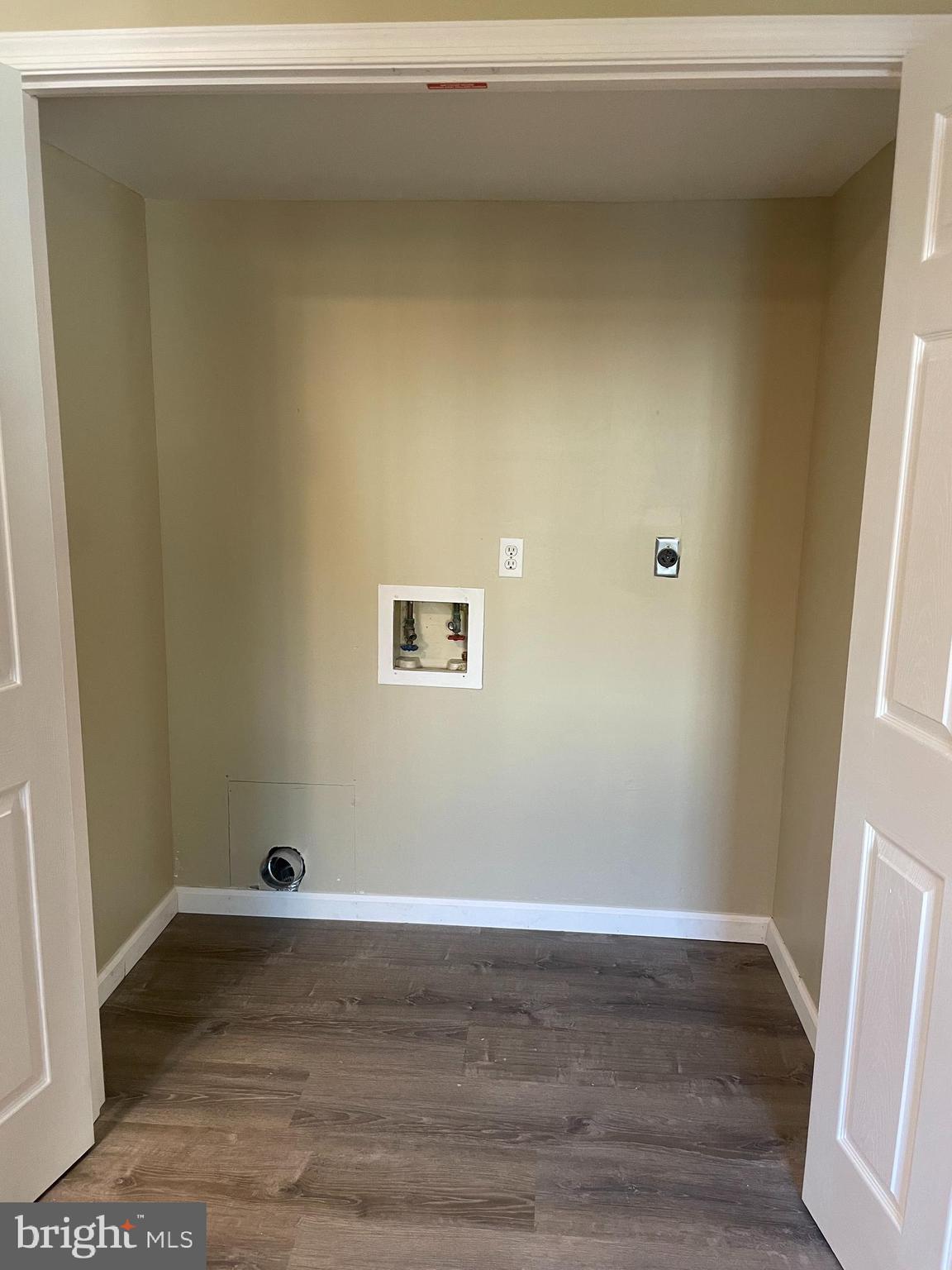 THE PINES - Residential Lease