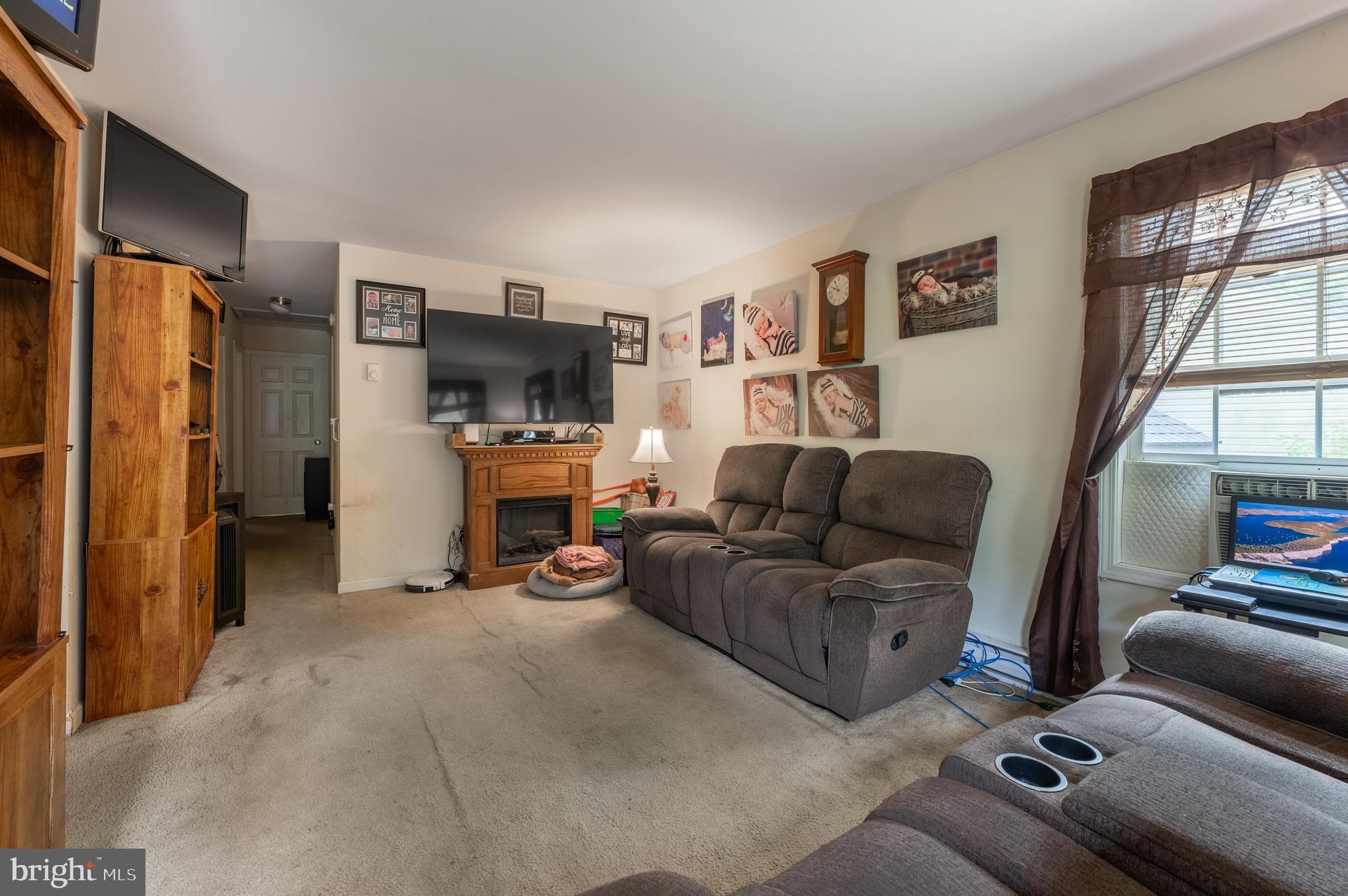 147 W CLEARVIEW AVENUE