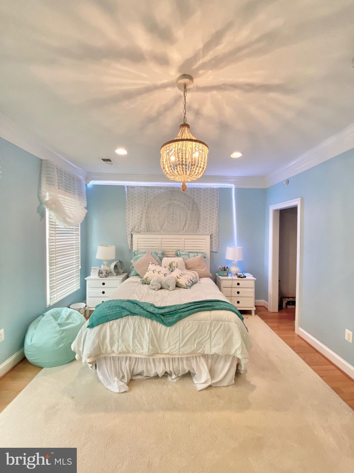 MCLEAN COVE - Residential Lease