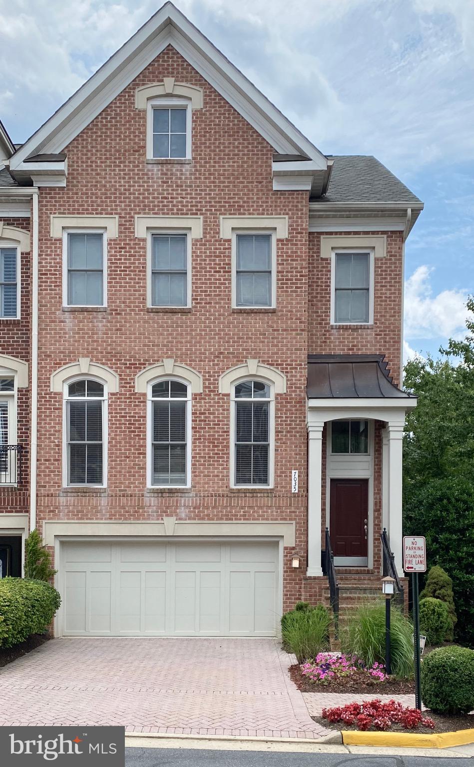 MCLEAN COVE - Residential Lease