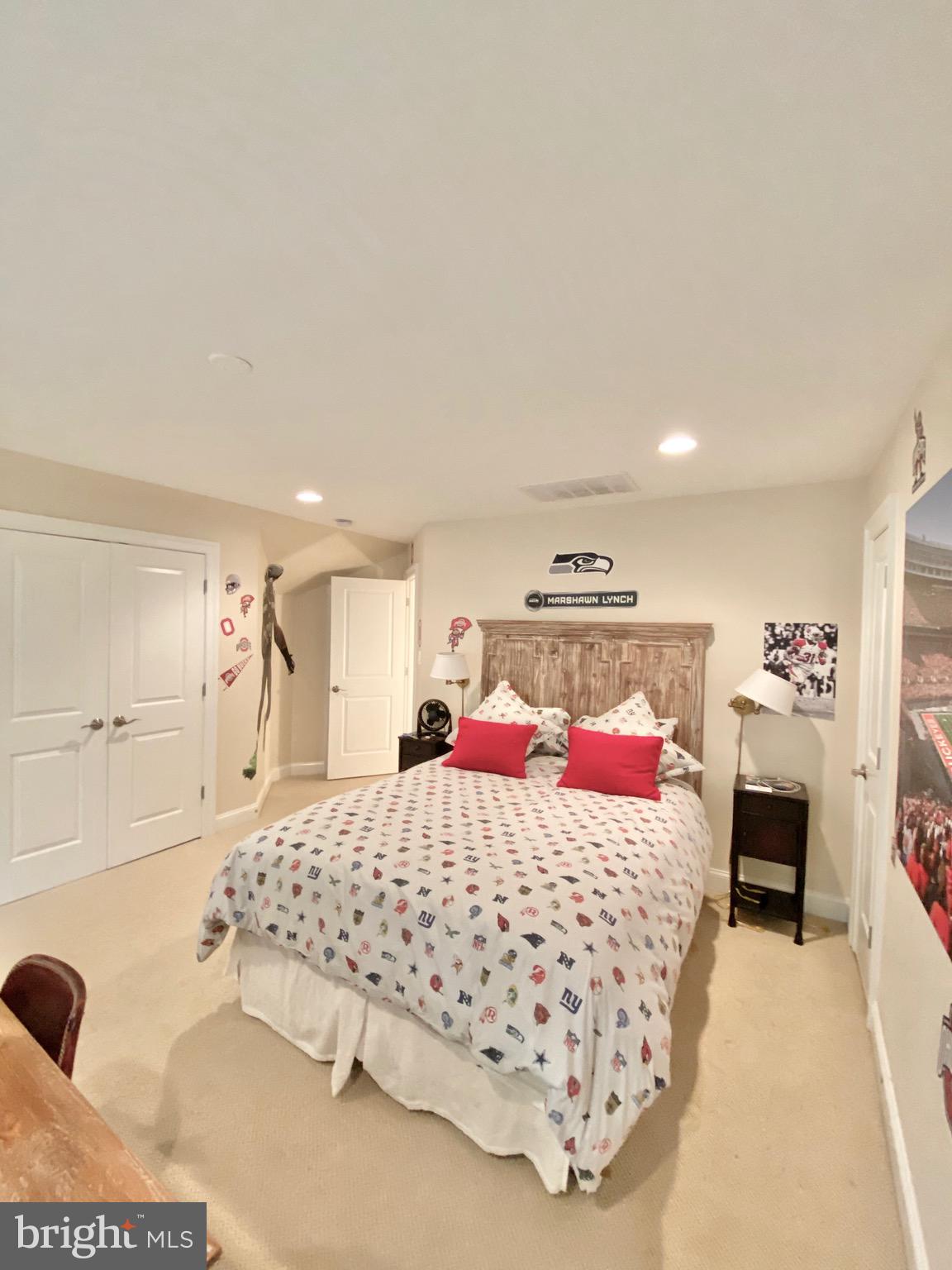 MCLEAN COVE - Residential Lease