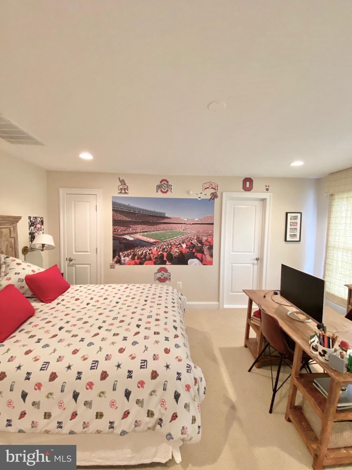 MCLEAN COVE - Residential Lease