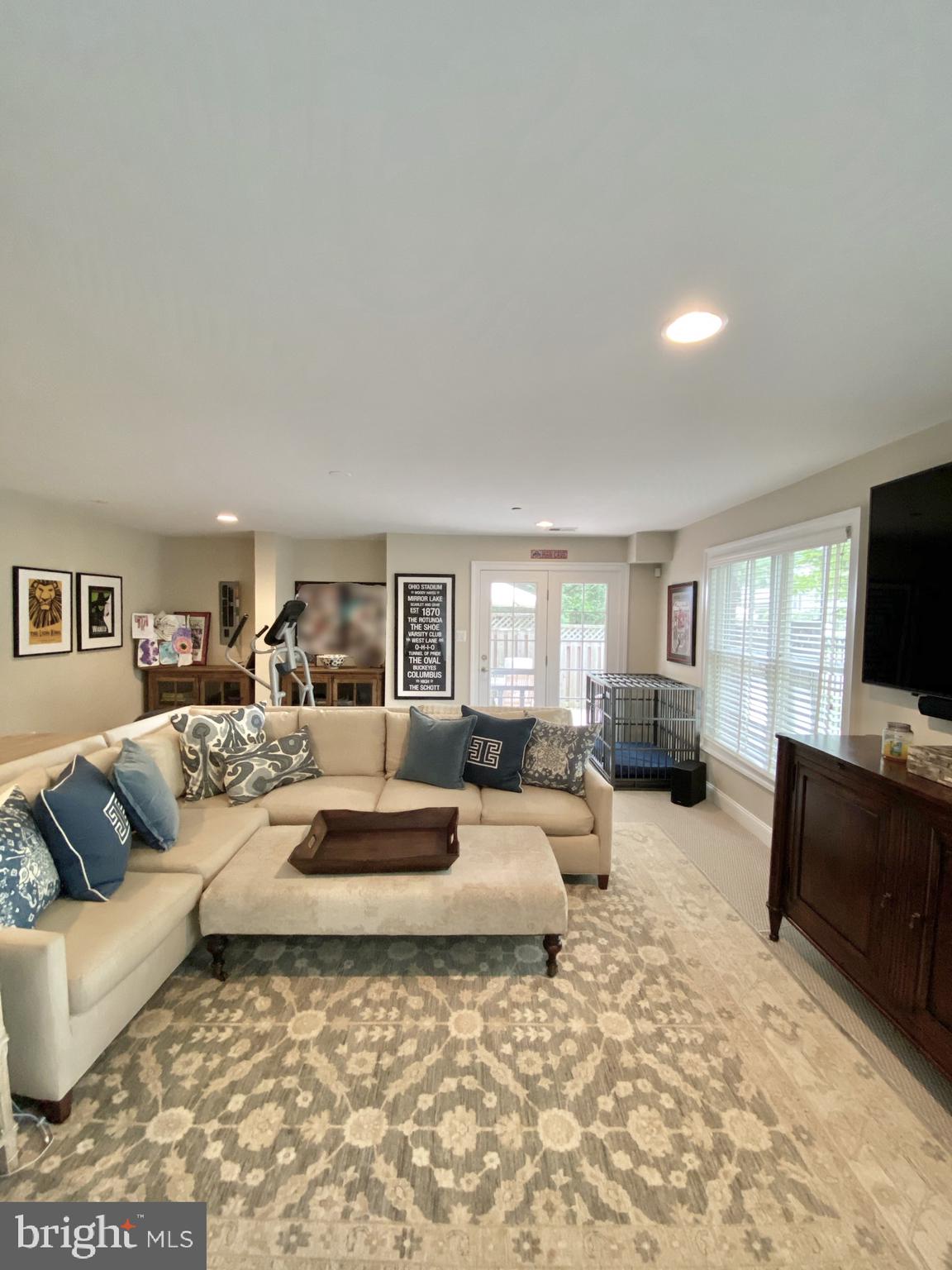 MCLEAN COVE - Residential Lease