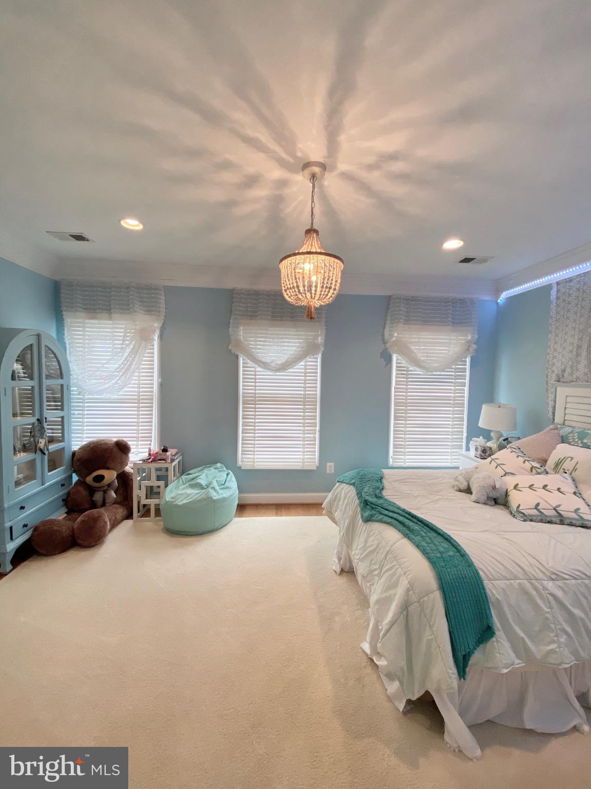 MCLEAN COVE - Residential Lease