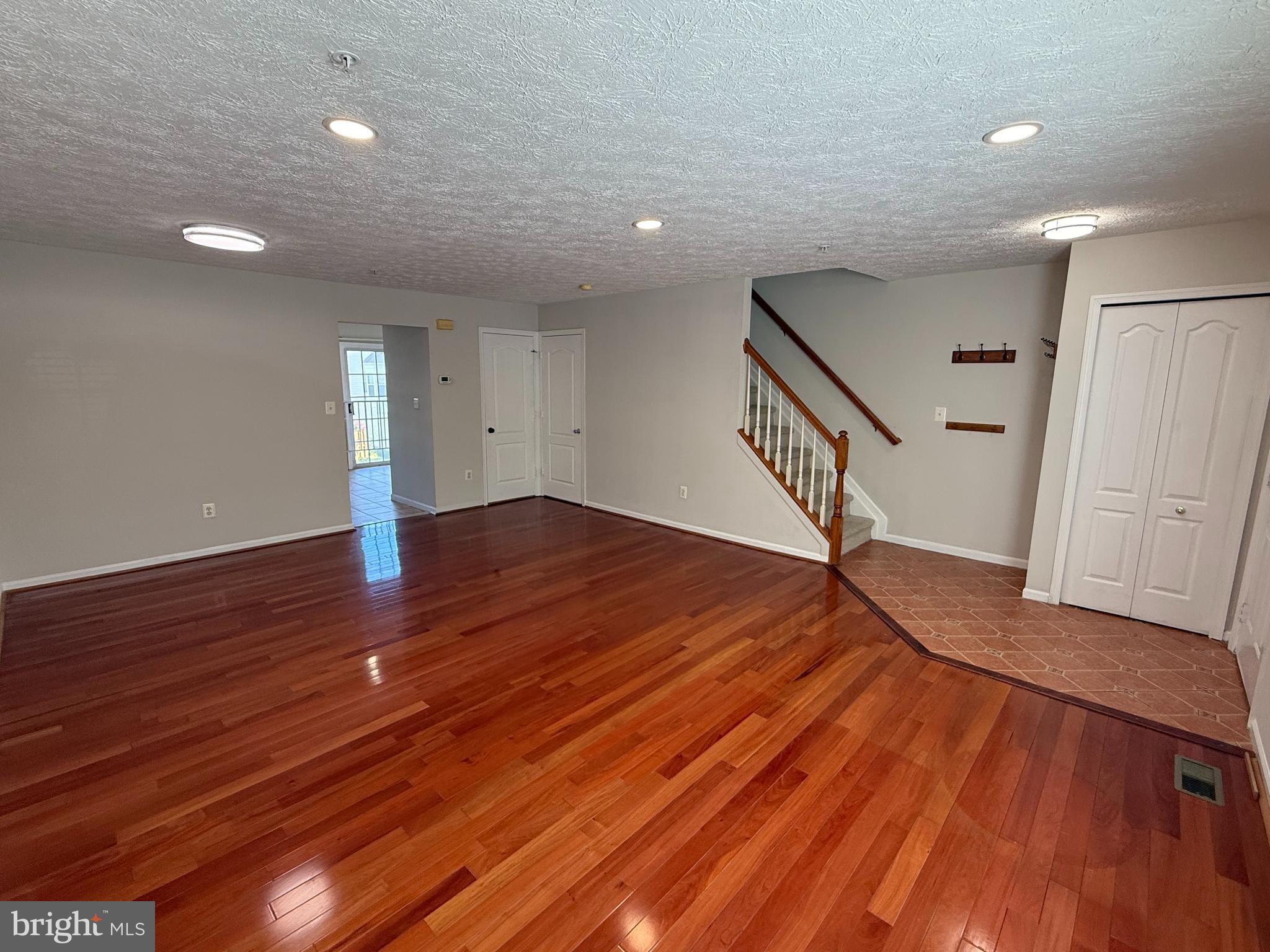 3309 HIBISCUS COURT