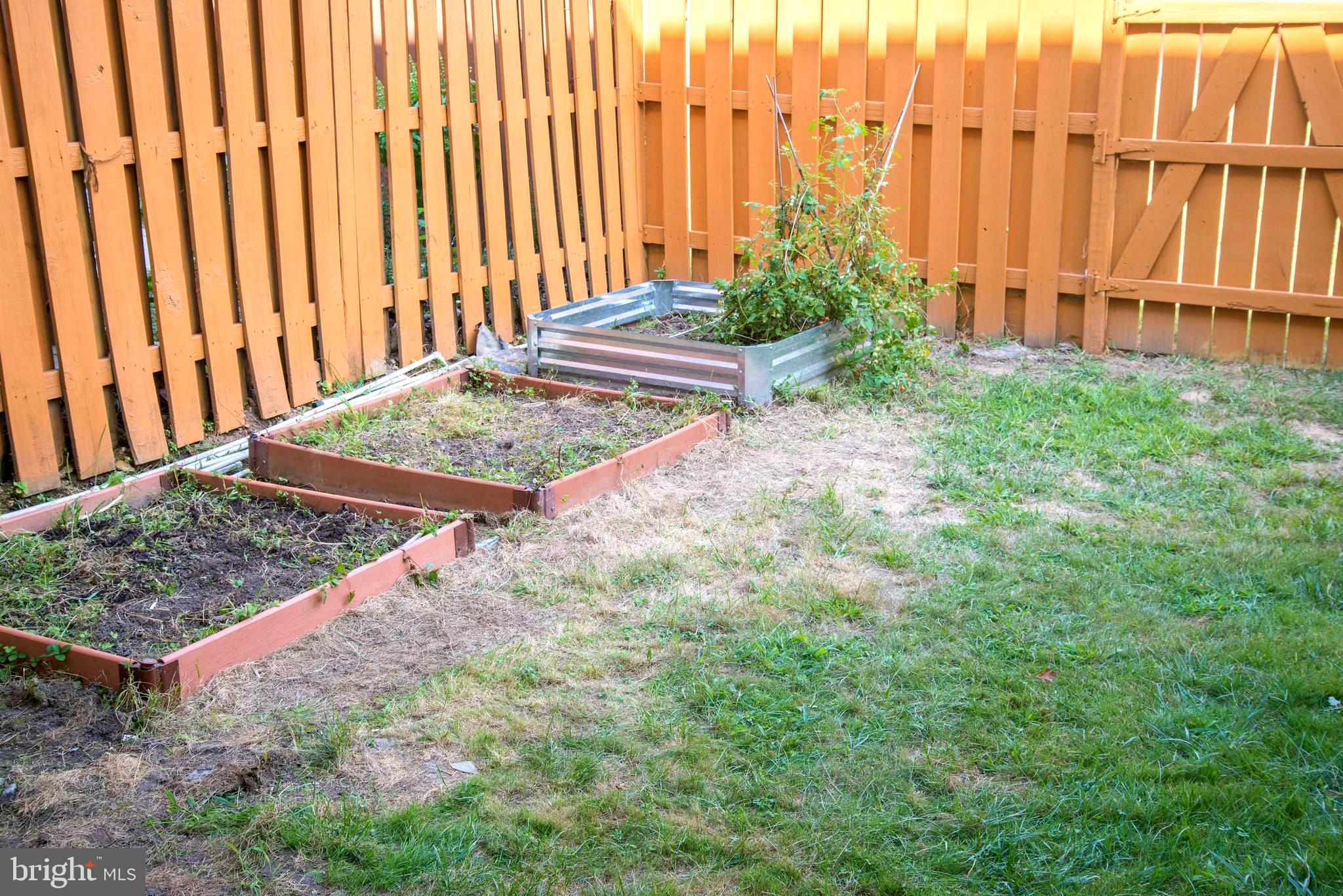 HOWARDS RIDGE - Residential