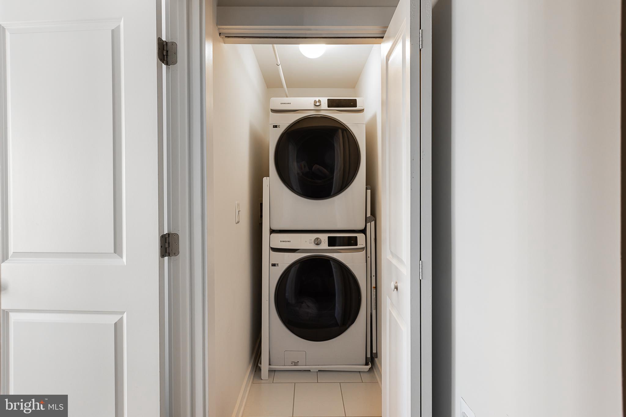 RIVER PLACE - Residential