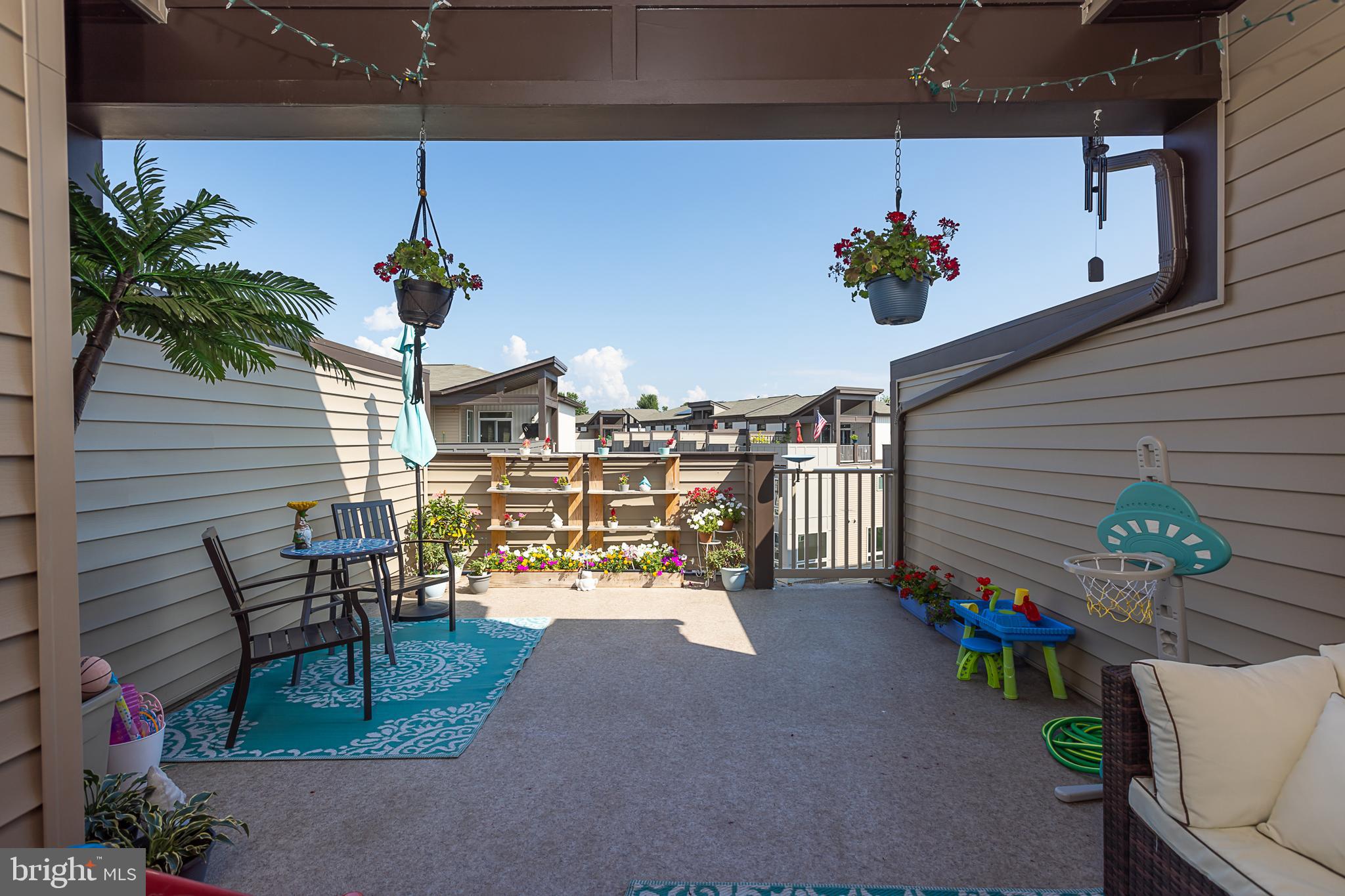 RIVER PLACE - Residential