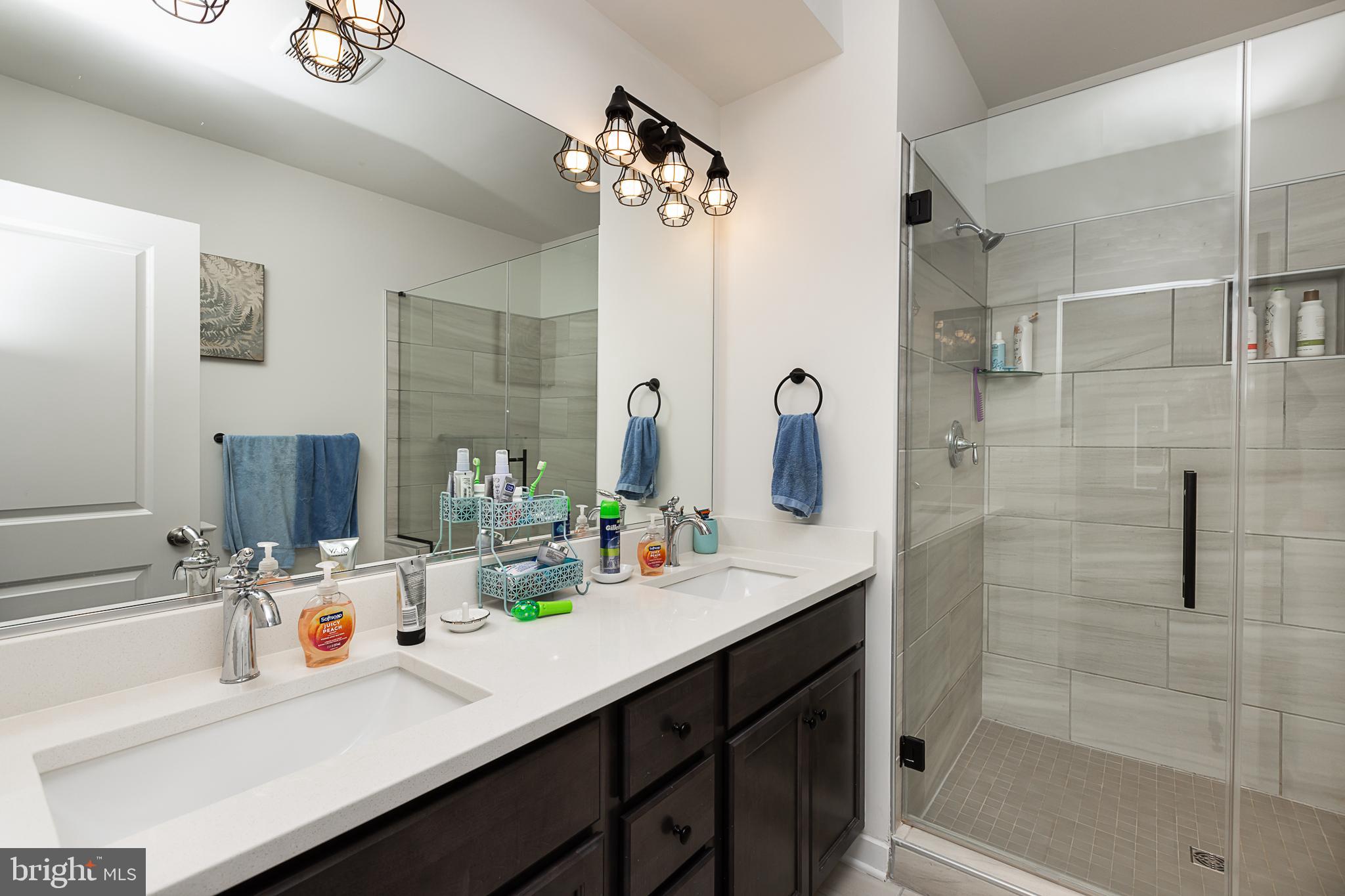 RIVER PLACE - Residential