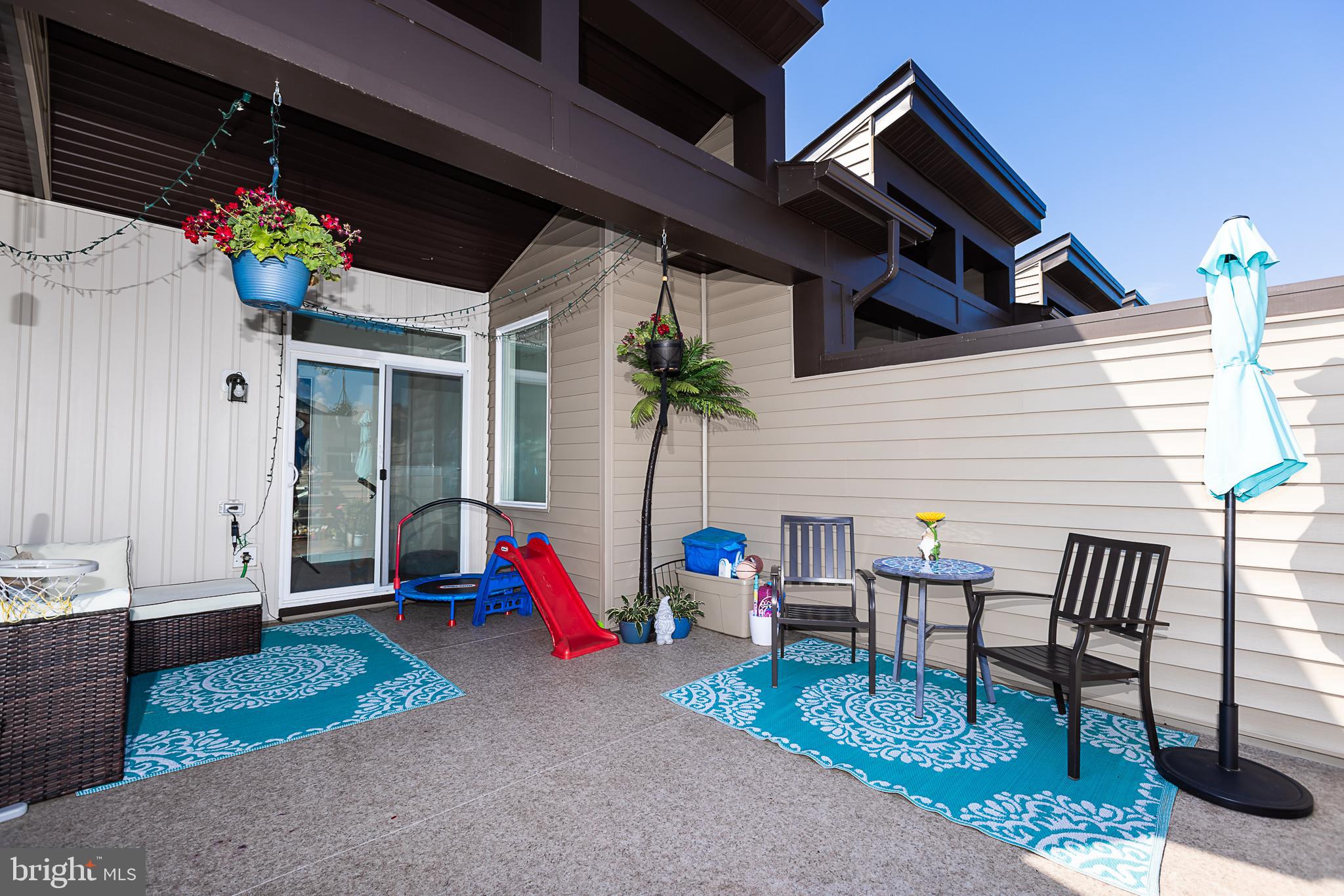 RIVER PLACE - Residential