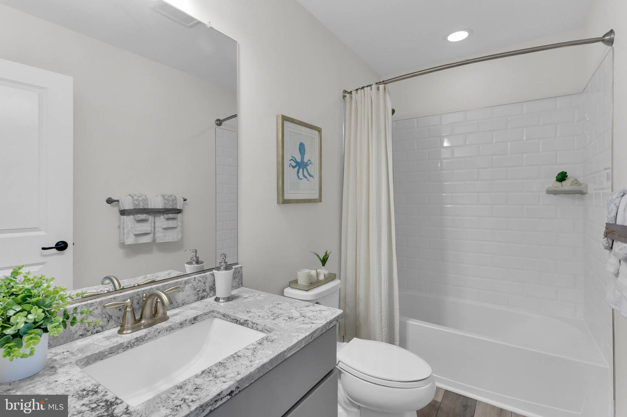 BAY BRIDGE COVE - Residential