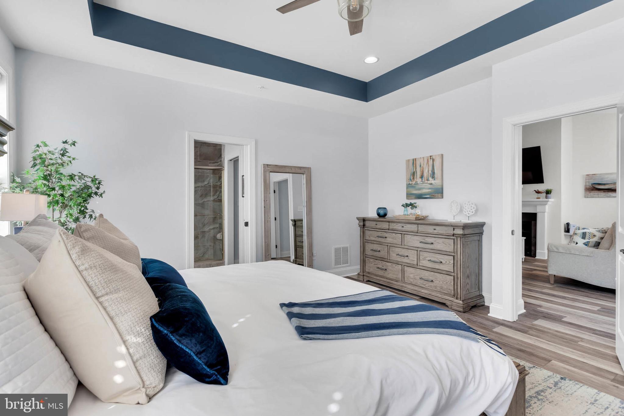 BAY BRIDGE COVE - Residential