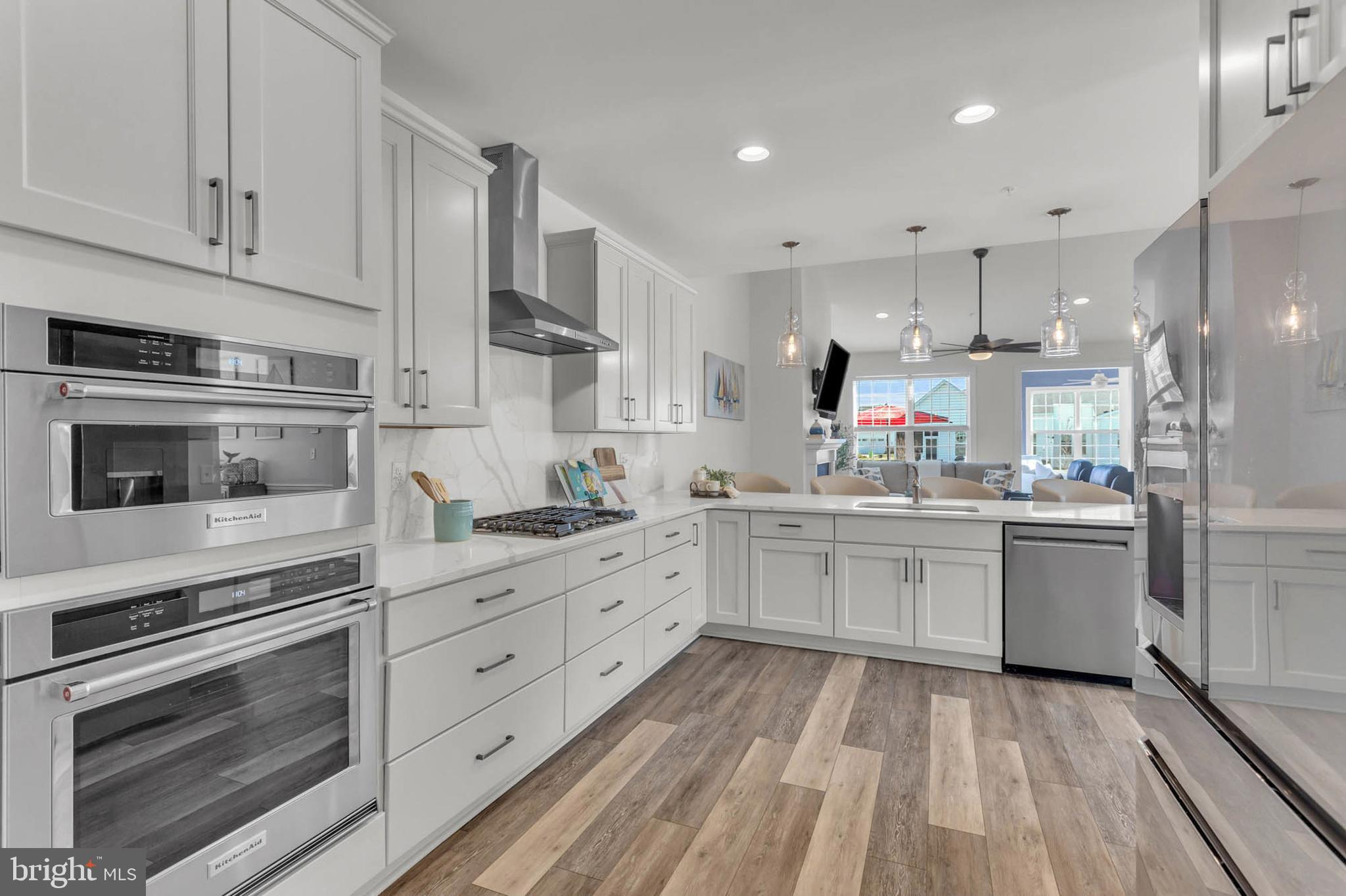 BAY BRIDGE COVE - Residential