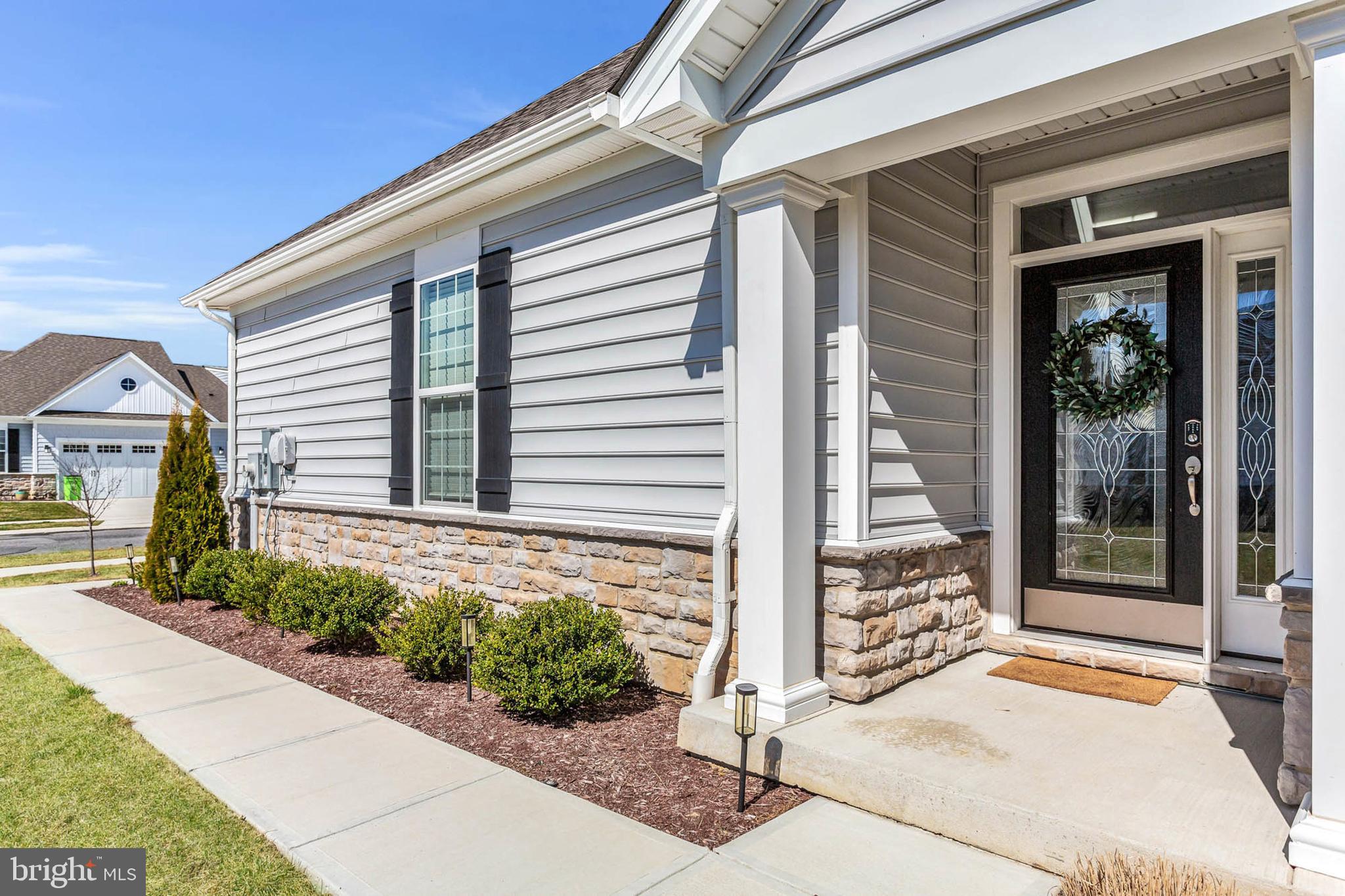 407 MOORINGS CIRCLE 261