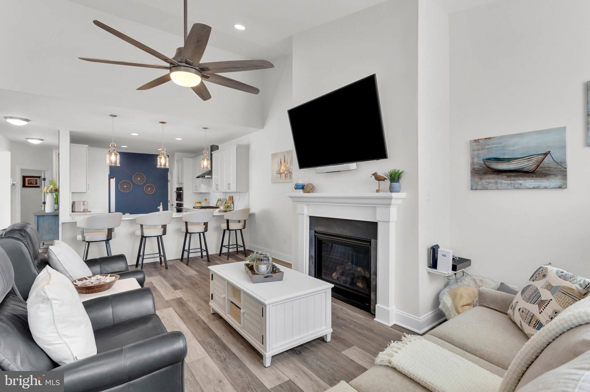 BAY BRIDGE COVE - Residential