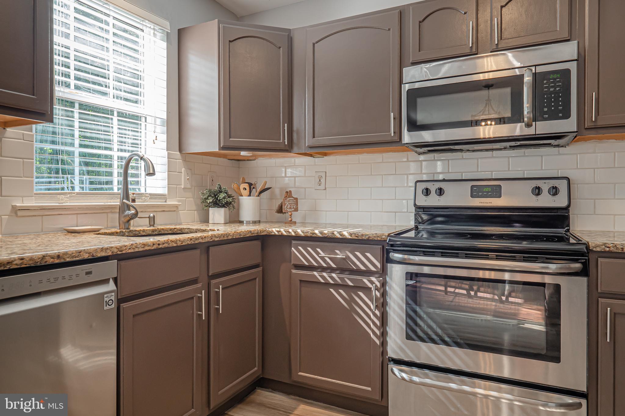 HIGHLANDS AT MILLVIEW - Residential