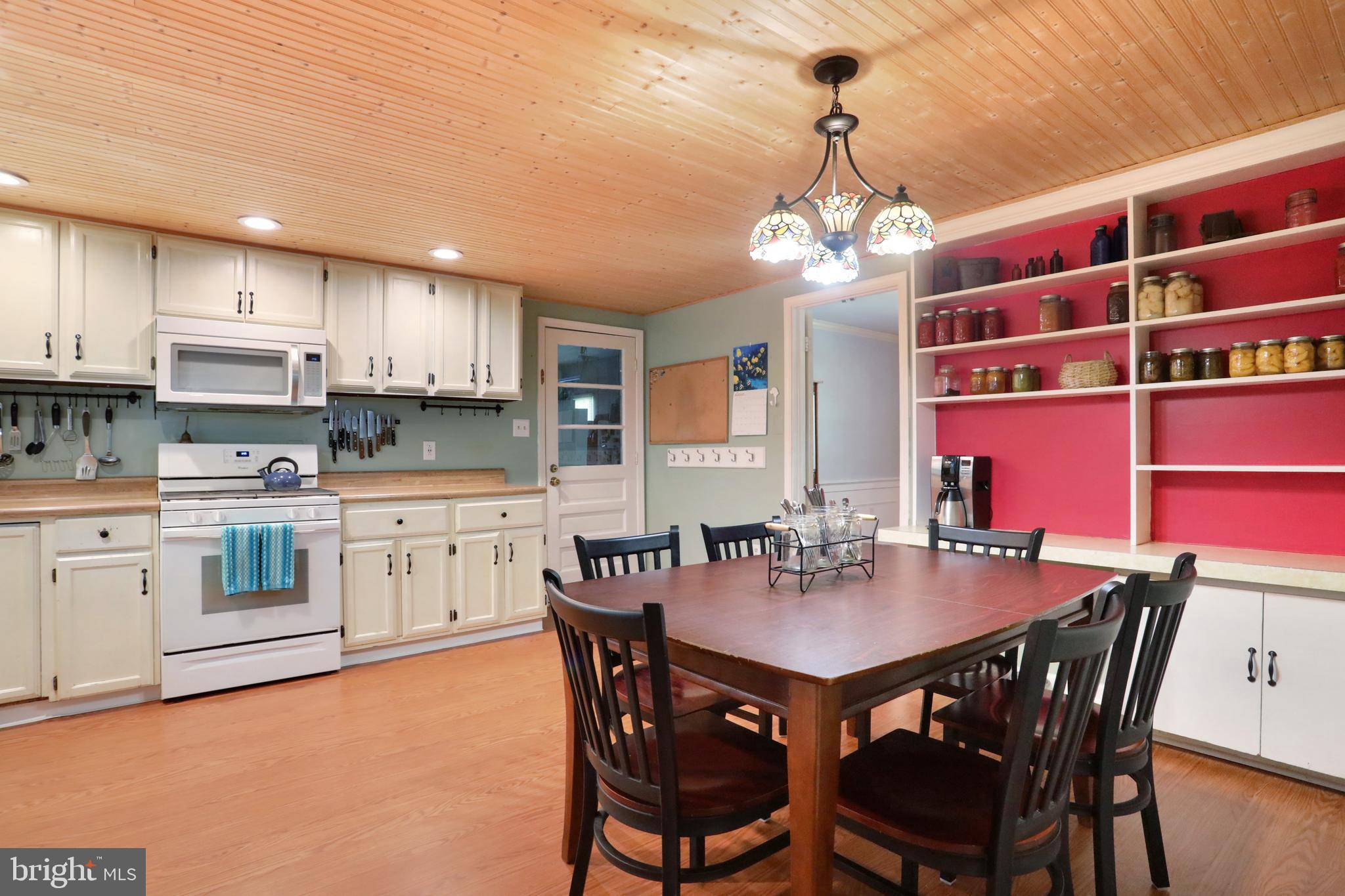 OAK RIDGE ESTATES - Residential