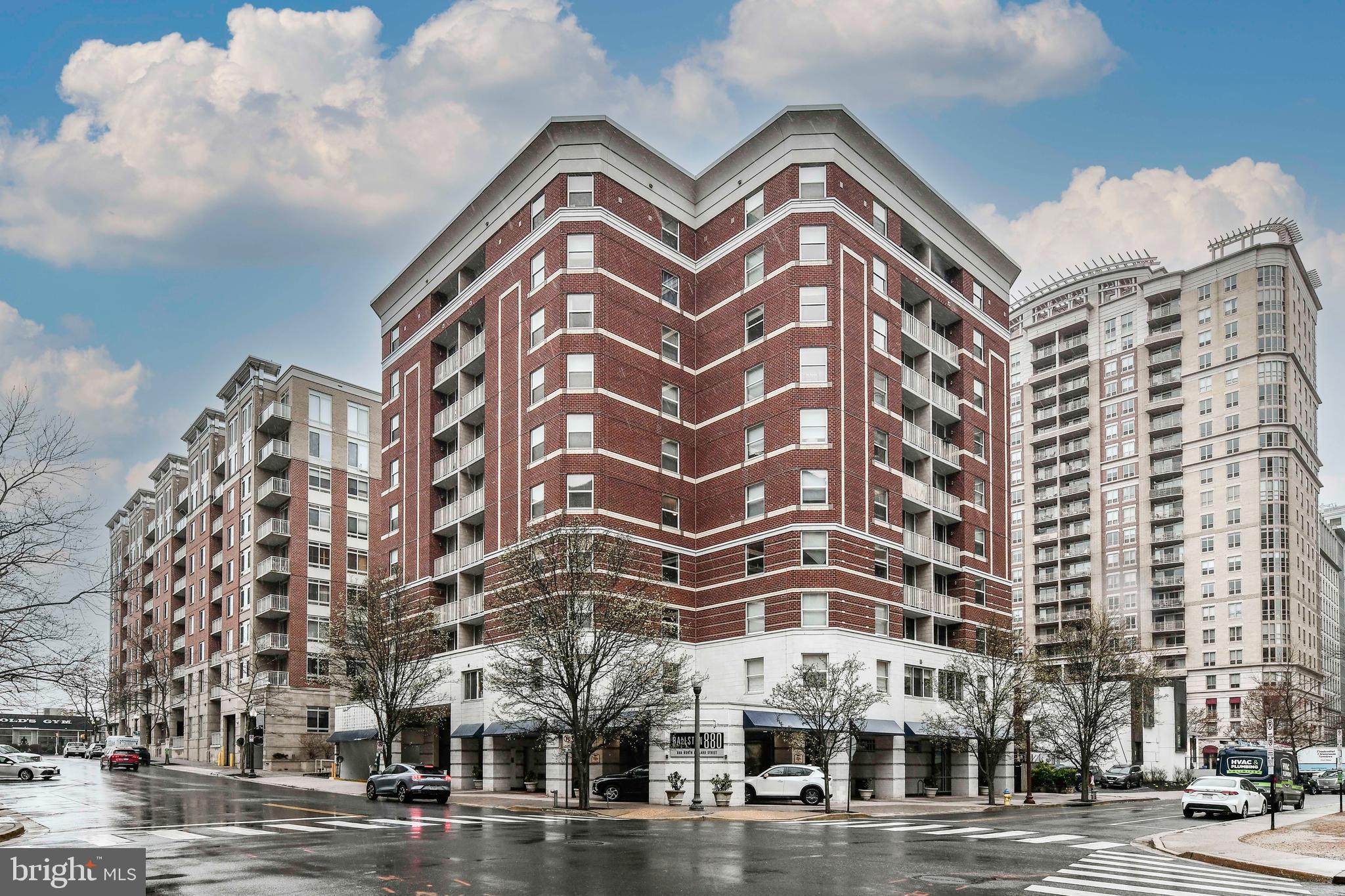 BALLSTON 880 - Residential Lease