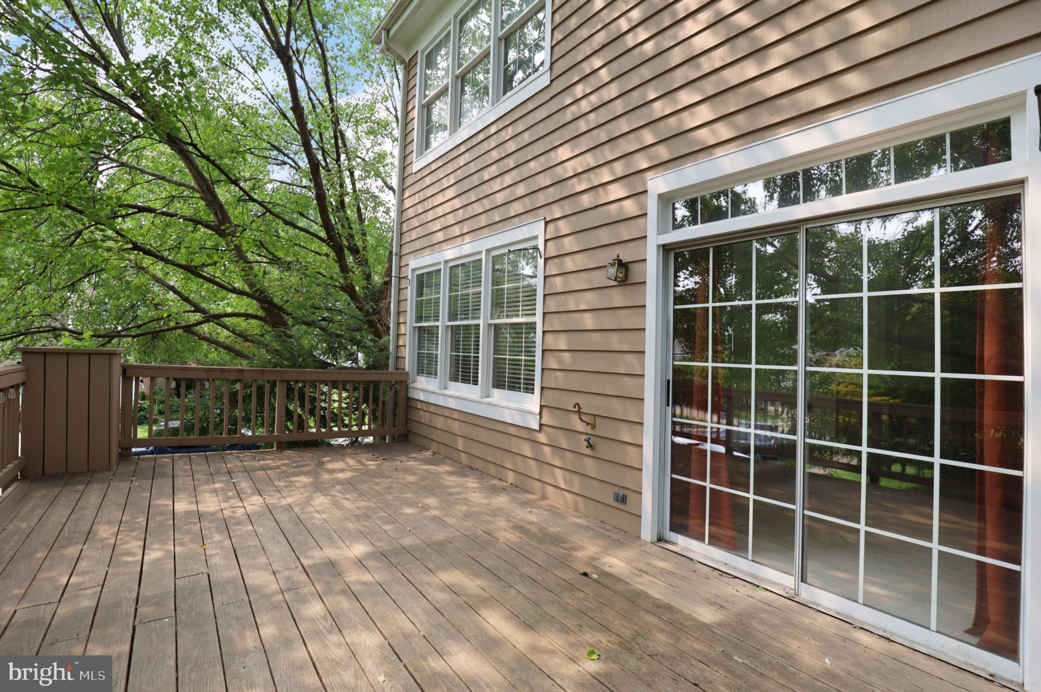 HEATHER KNOLL - Residential Lease