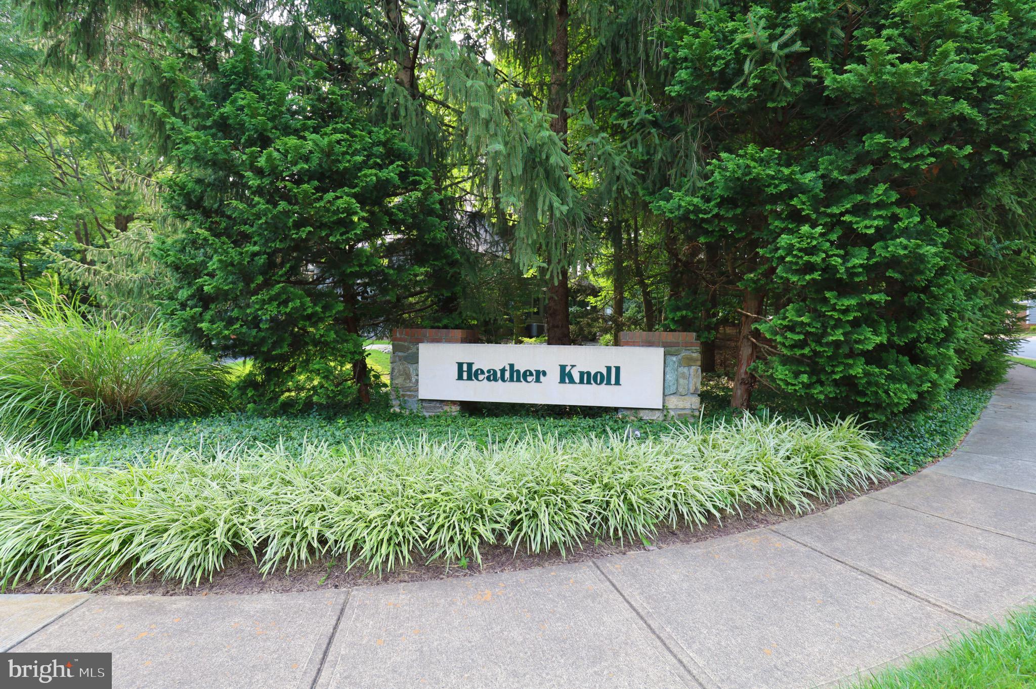 HEATHER KNOLL - Residential Lease