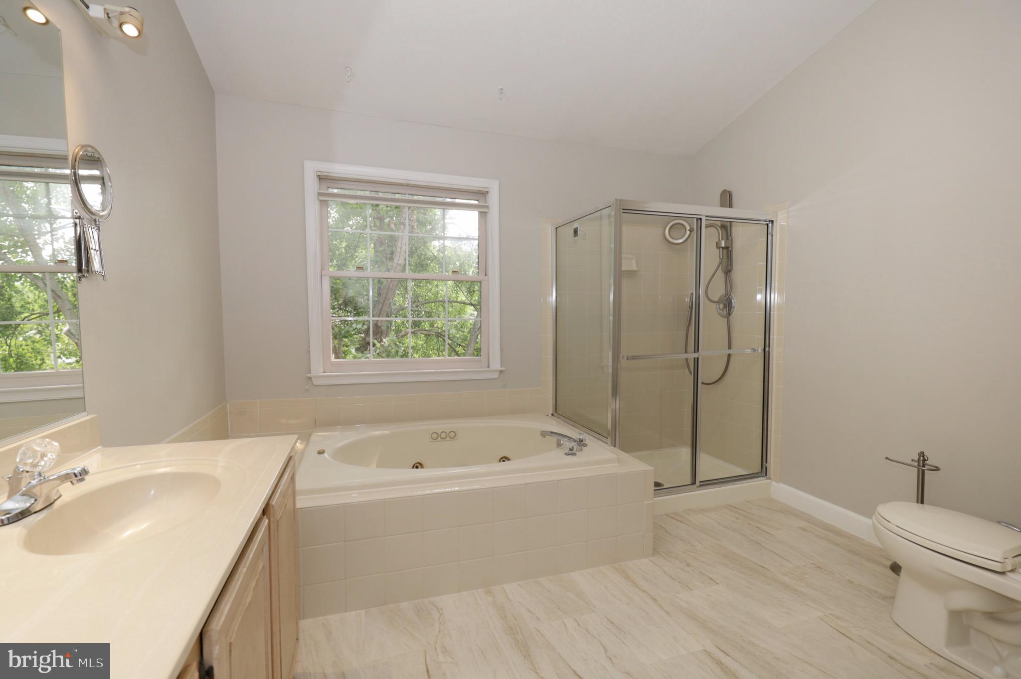 HEATHER KNOLL - Residential Lease