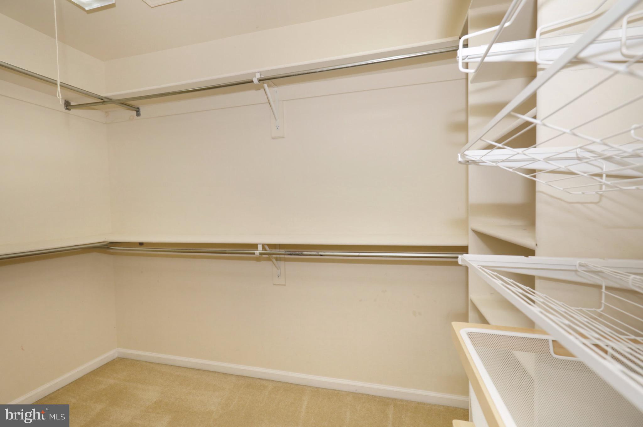 HEATHER KNOLL - Residential Lease