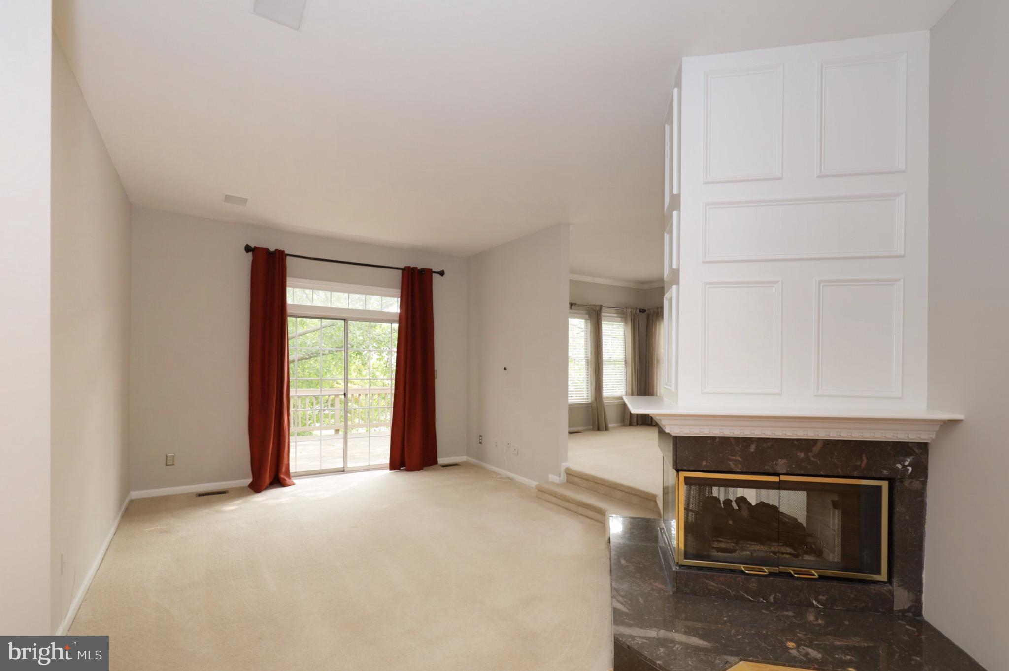 HEATHER KNOLL - Residential Lease