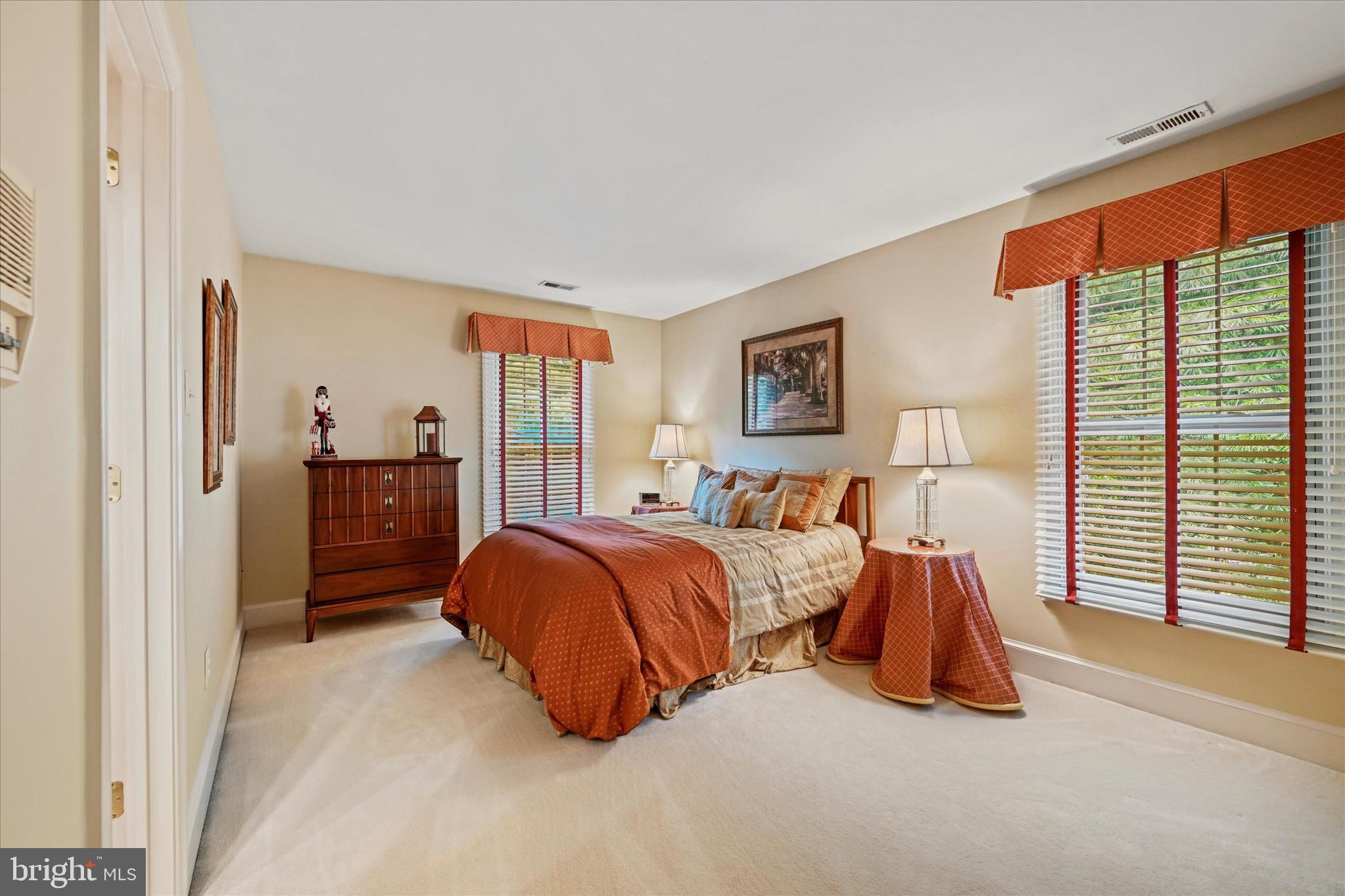 THE FIELDS AT SEMINARY II - Residential