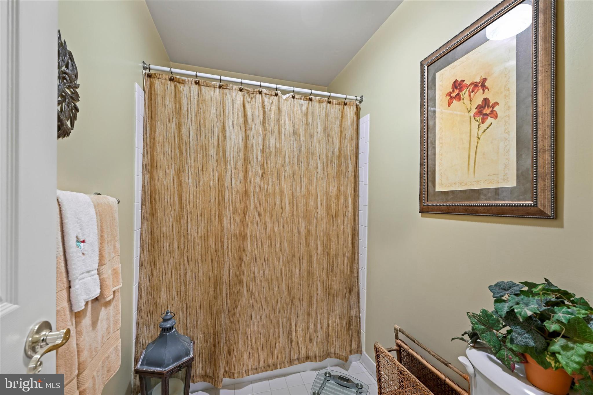 THE FIELDS AT SEMINARY II - Residential