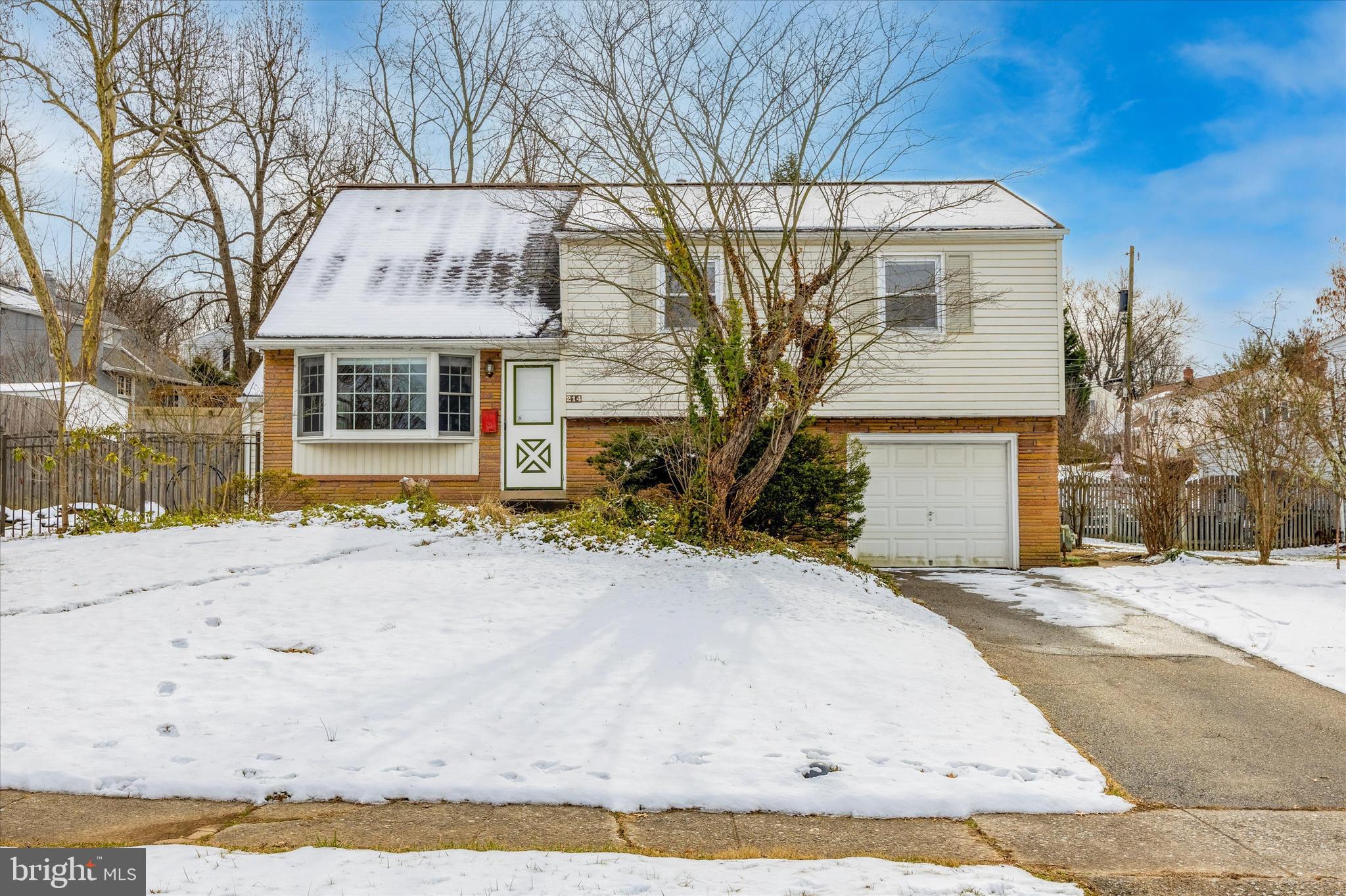 LOWELL HILLS - Residential