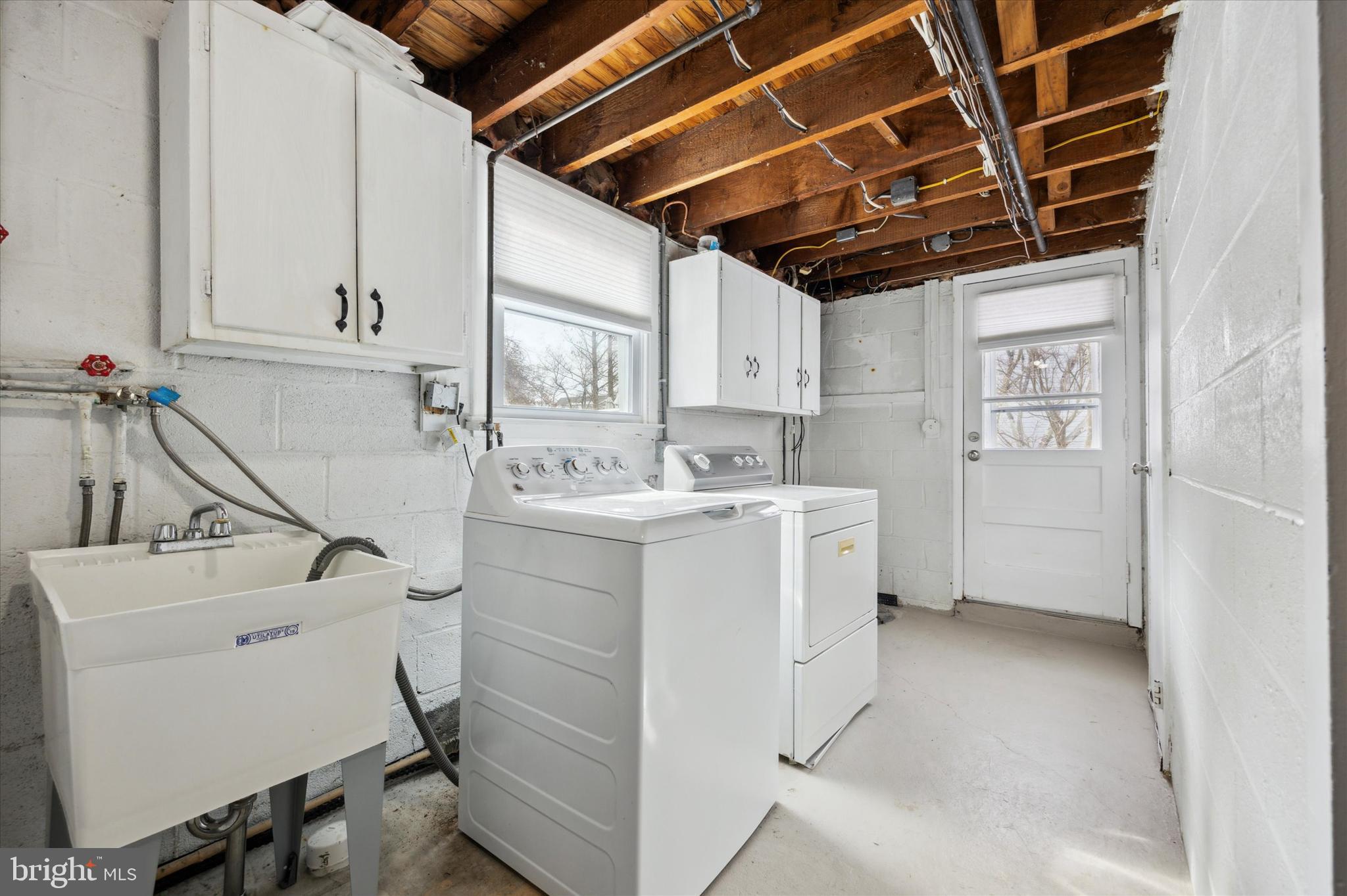 LOWELL HILLS - Residential