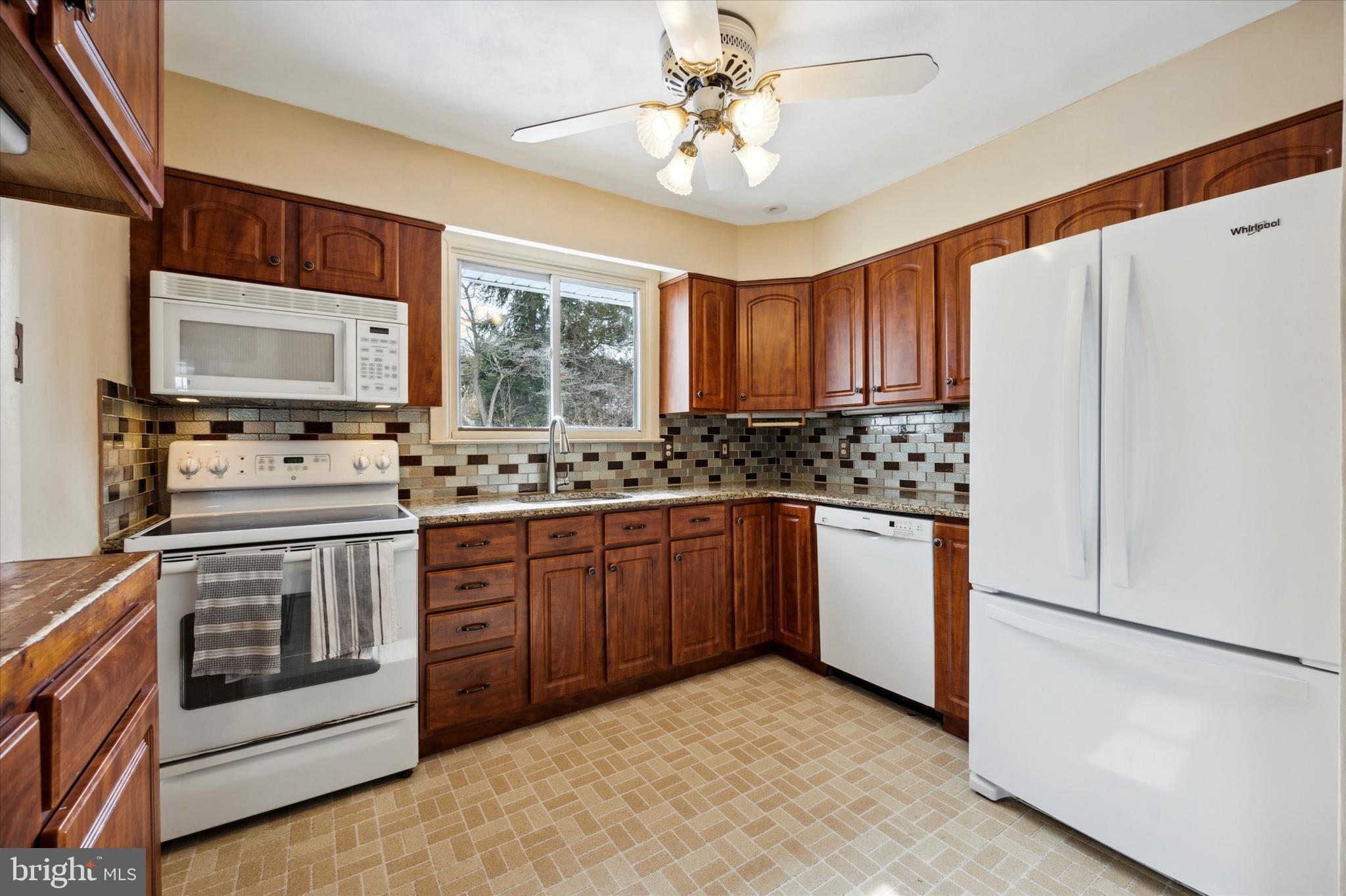 LOWELL HILLS - Residential