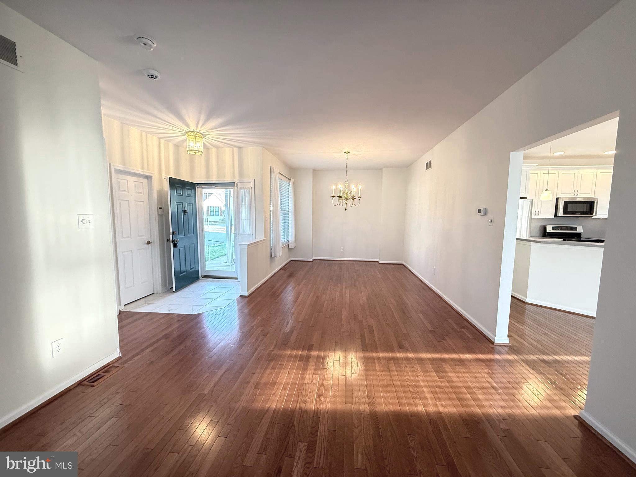 FOX HILL FARM - Residential