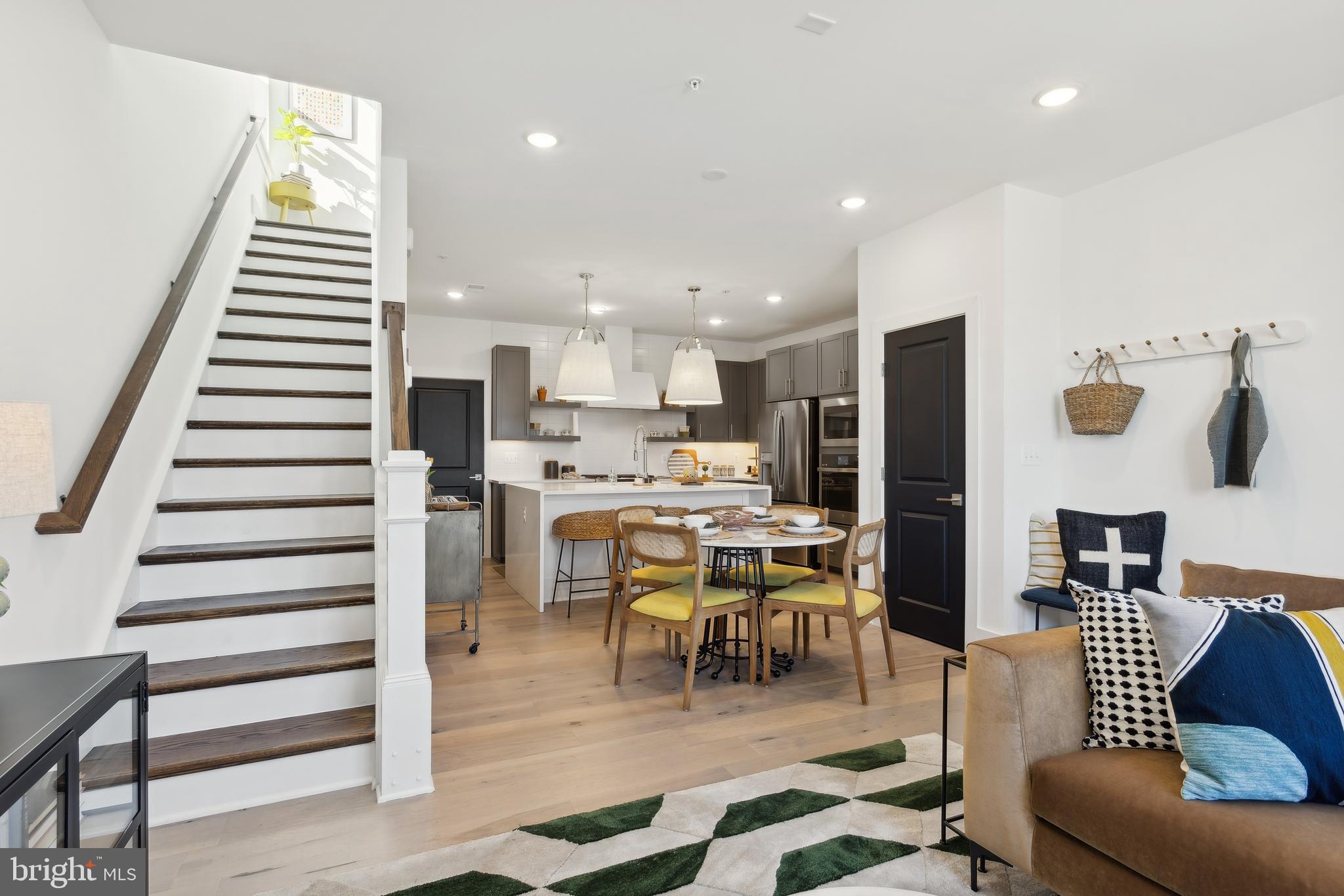 LOCKE LANDING - Residential