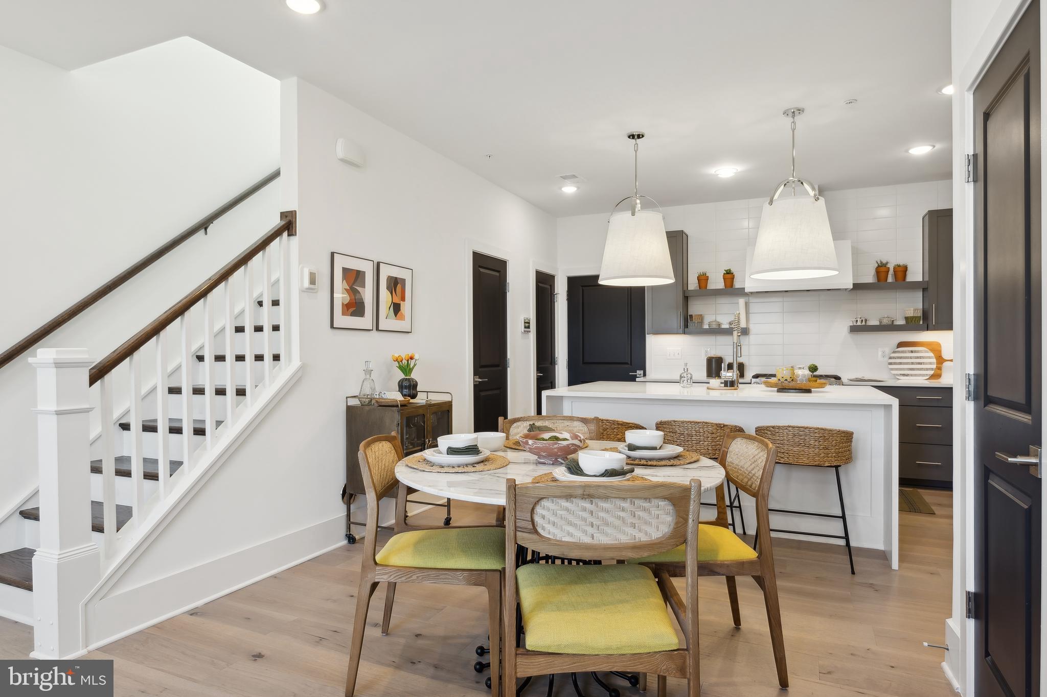 LOCKE LANDING - Residential