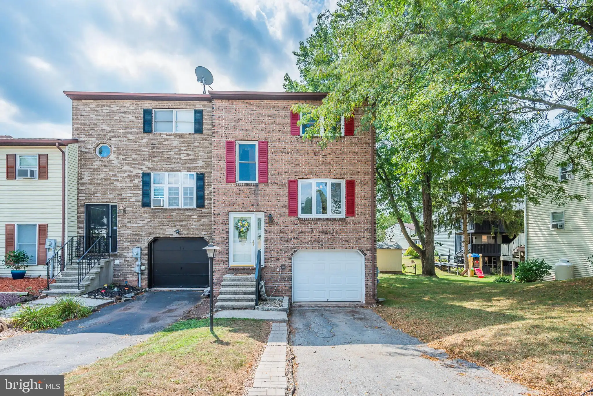 15 Russian Olive Drive, Etters, PA 17319