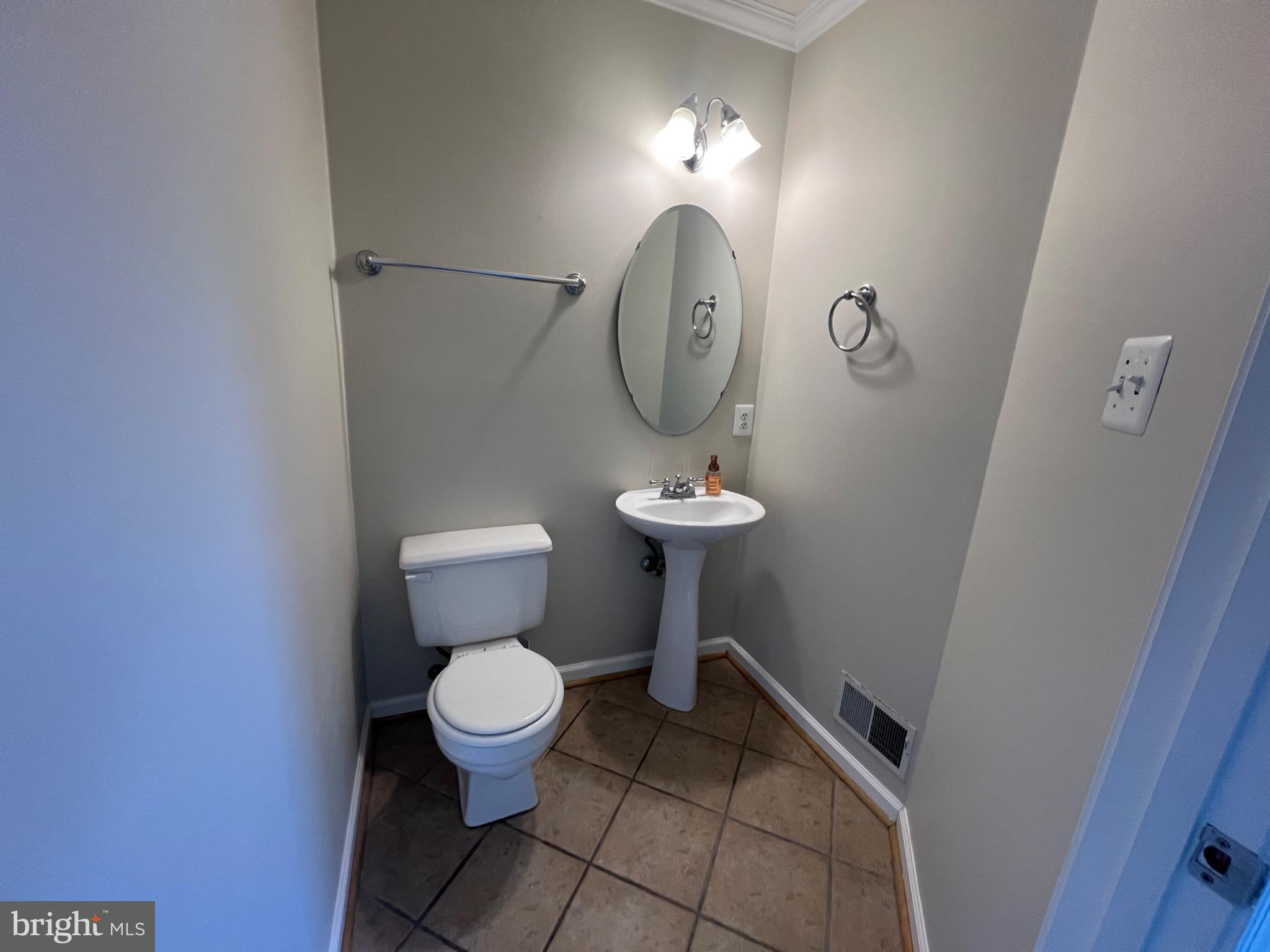 211 POINT TO POINT SQUARE