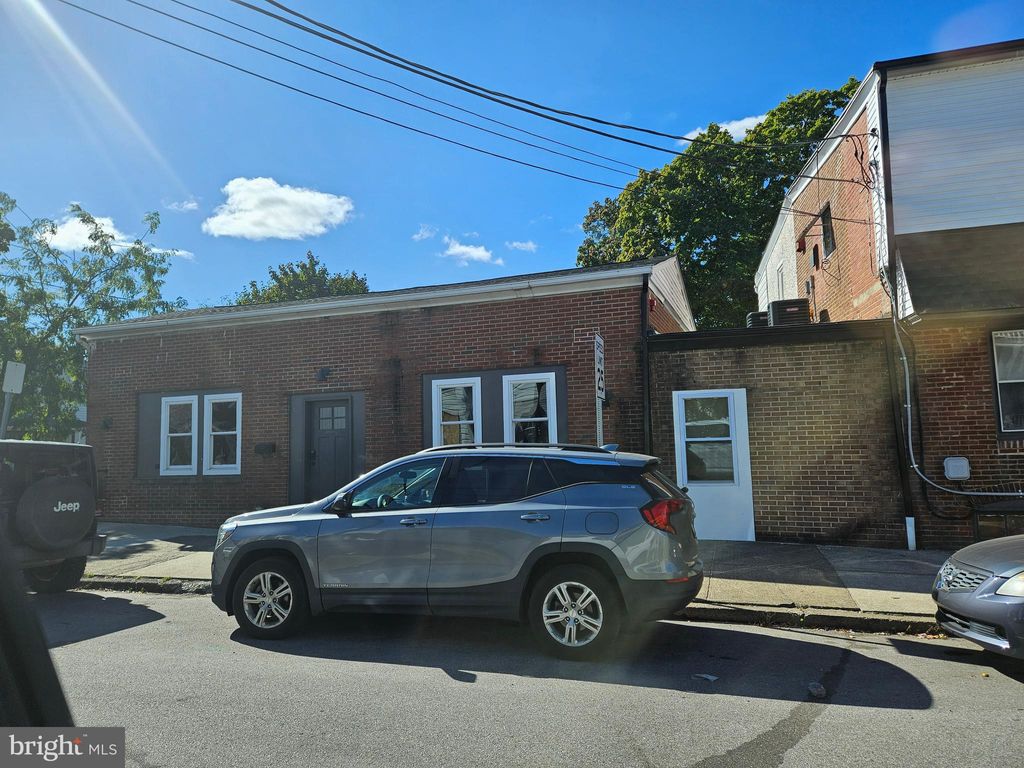 Photo of 404 N Charlotte Street, POTTSTOWN, PA 19464 (MLS # PAMC2164564)