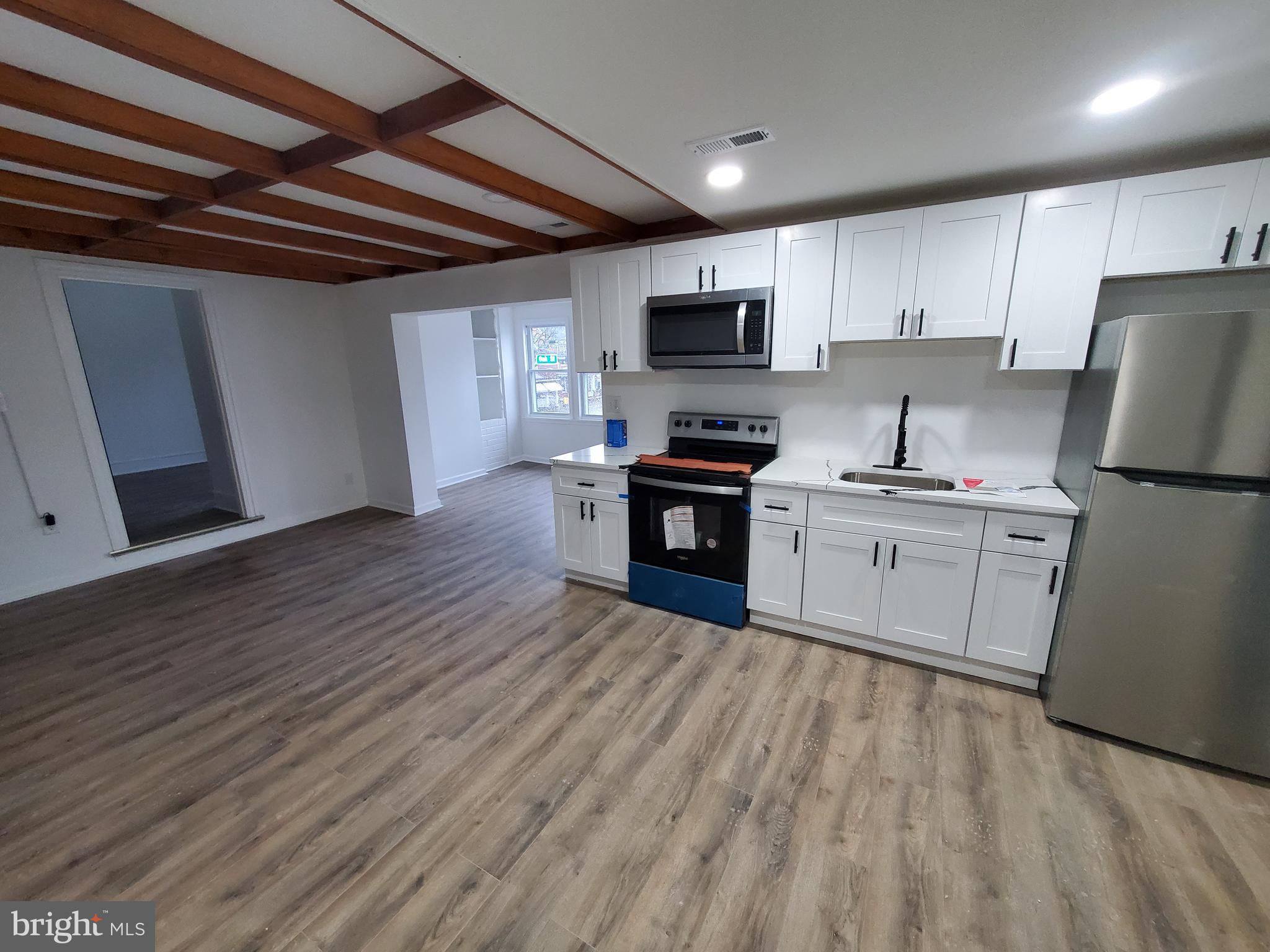 404 N CHARLOTTE STREET