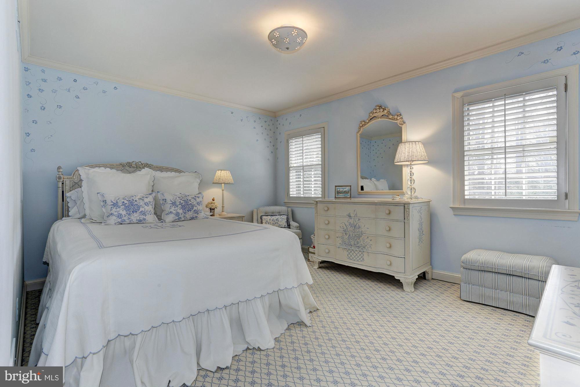 POTOMAC MANOR - Residential