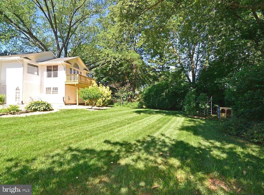 BROYHILL LANGLEY ESTATES - Residential Lease